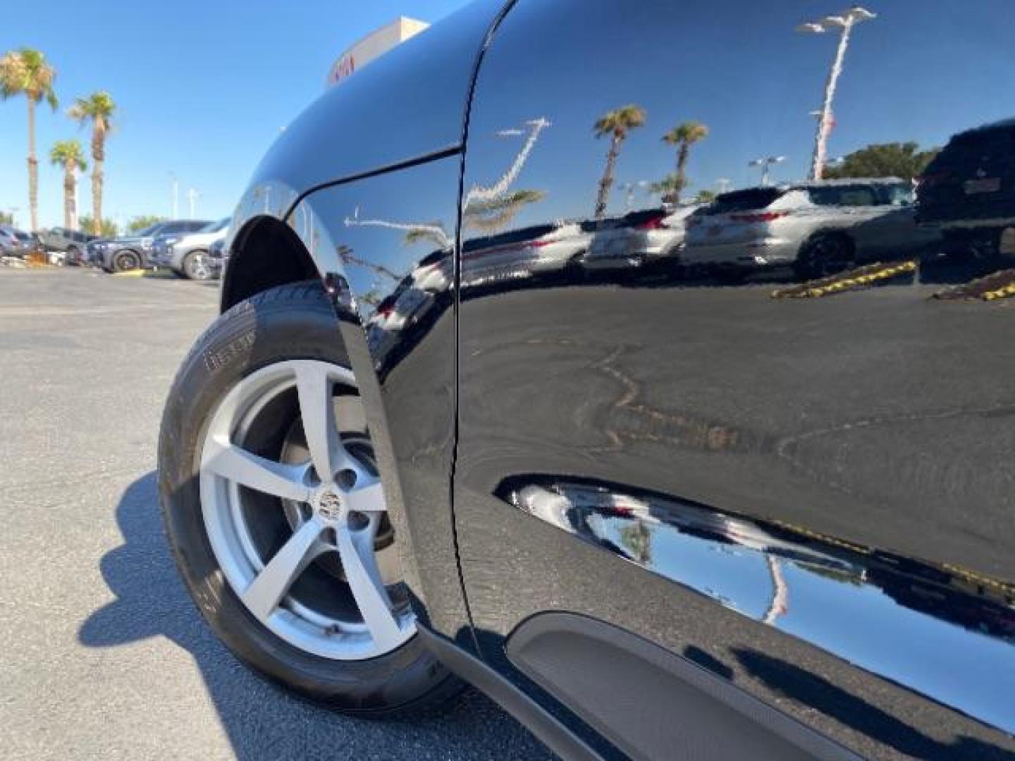 2018 BLACK Porsche Macan (WP1AA2A58JL) with an 4-Cyl Turbo 2.0 Liter engine, Auto 7-Spd PDK Dbl-Cltch transmission, located at 412 Auto Vista Drive, Palmdale, 93551, (661) 945-0620, 34.592636, -118.136681 - Photo#13