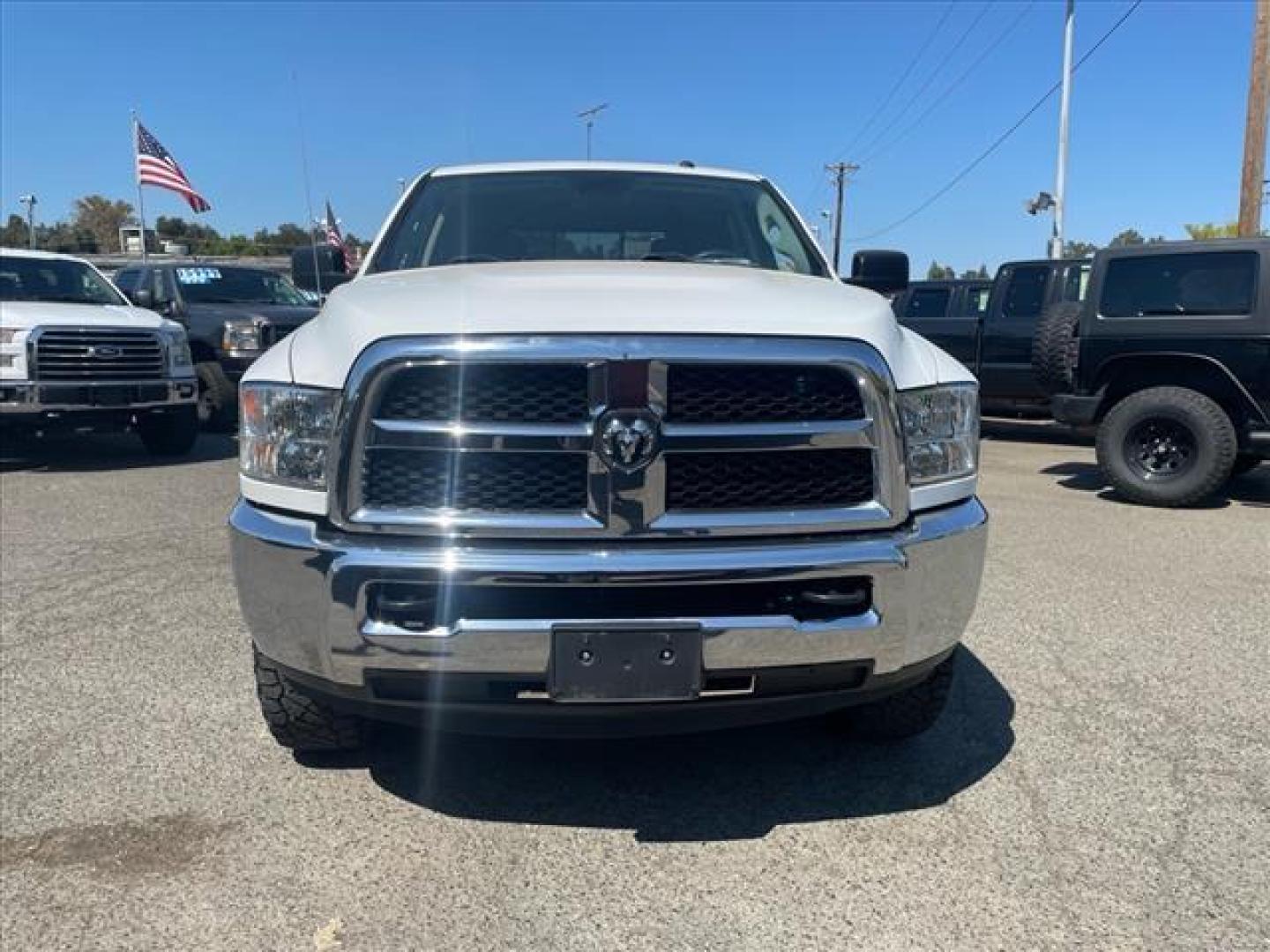 2018 Bright White Clear Coat RAM 2500 SLT (3C6UR5DL8JG) with an 6.7L Cummins 6.7L Diesel Turbo I6 350hp 660ft. lbs. Common Rail Direct Injection engine, Automatic transmission, located at 800 Riverside Ave, Roseville, CA, 95678, 916-773-4549 & Toll Free: 866-719-4393, 38.732265, -121.291039 - CUMMINS DIESEL CREW CAB 4X4 SLT GOOSE NECK CLEAN CARFAX - Photo#7