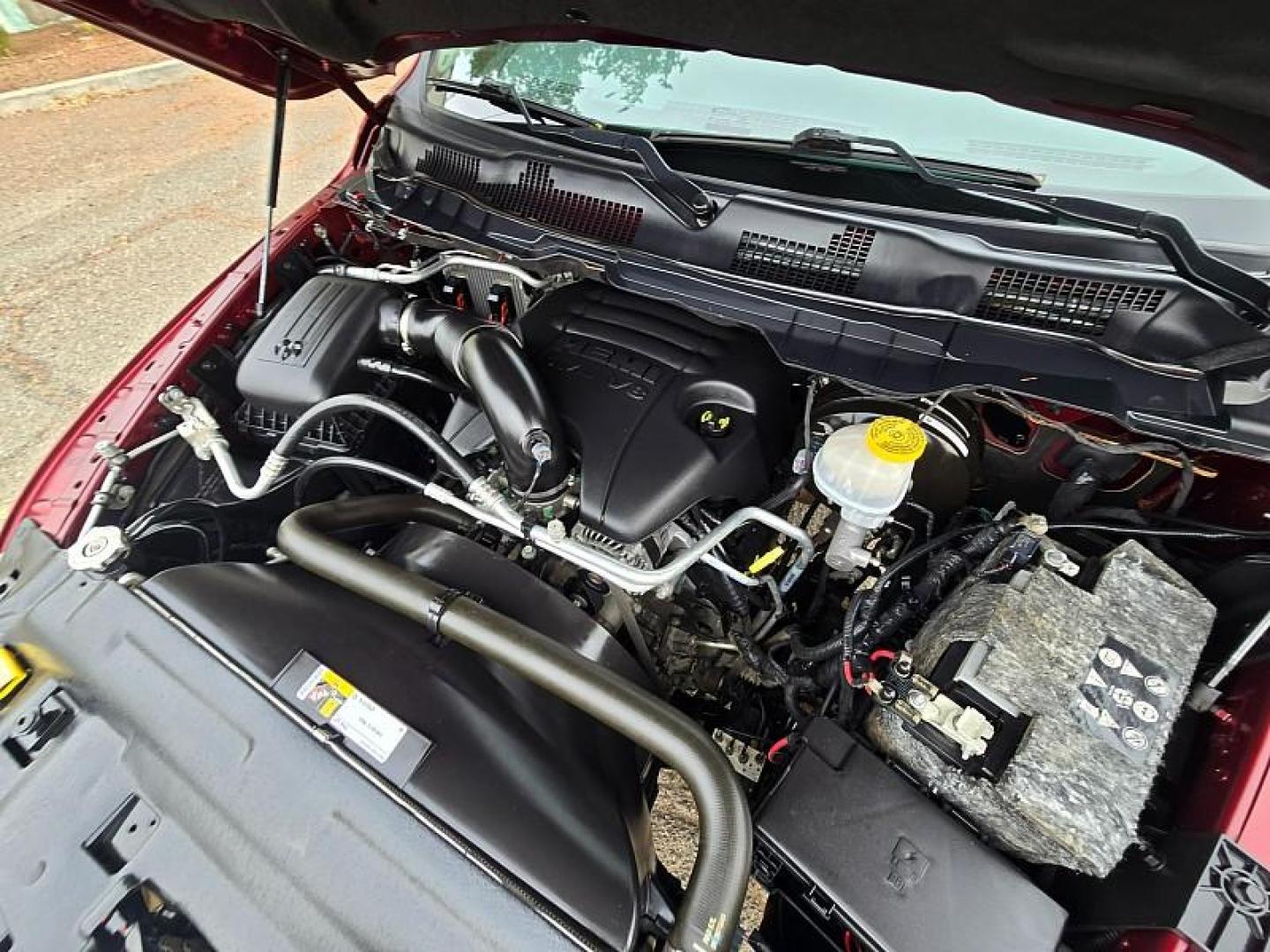 2018 RED Ram 1500 4WD (1C6RR7LT5JS) with an V8 HEMI 5.7 Liter engine, Automatic 8-Spd transmission, located at 246 E Walker St., Orland, 95963, (530) 865-5800, 39.747589, -122.178398 - Photo#30