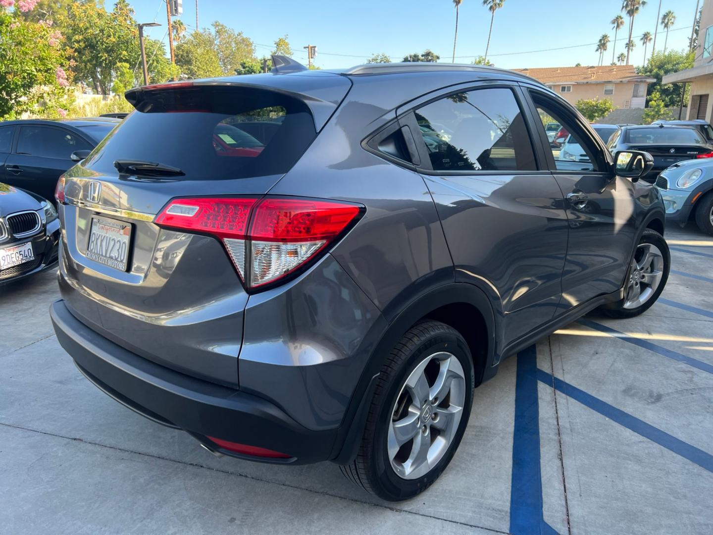 2019 Gray Honda HR-V EX (3CZRU5H51KM) with an 1.8L L4 DOHC 16V engine, CVT transmission, located at 30 S. Berkeley Avenue, Pasadena, CA, 91107, (626) 248-7567, 34.145447, -118.109398 - Crown City Motors is a used “Buy Here Pay Here” car dealer in Pasadena CA. “Buy Here Pay Here” financing, means that when you purchase your vehicle from our dealership, that you make the payments to the dealership as well. We do not need the banks approval to get you approved for a used auto - Photo#15