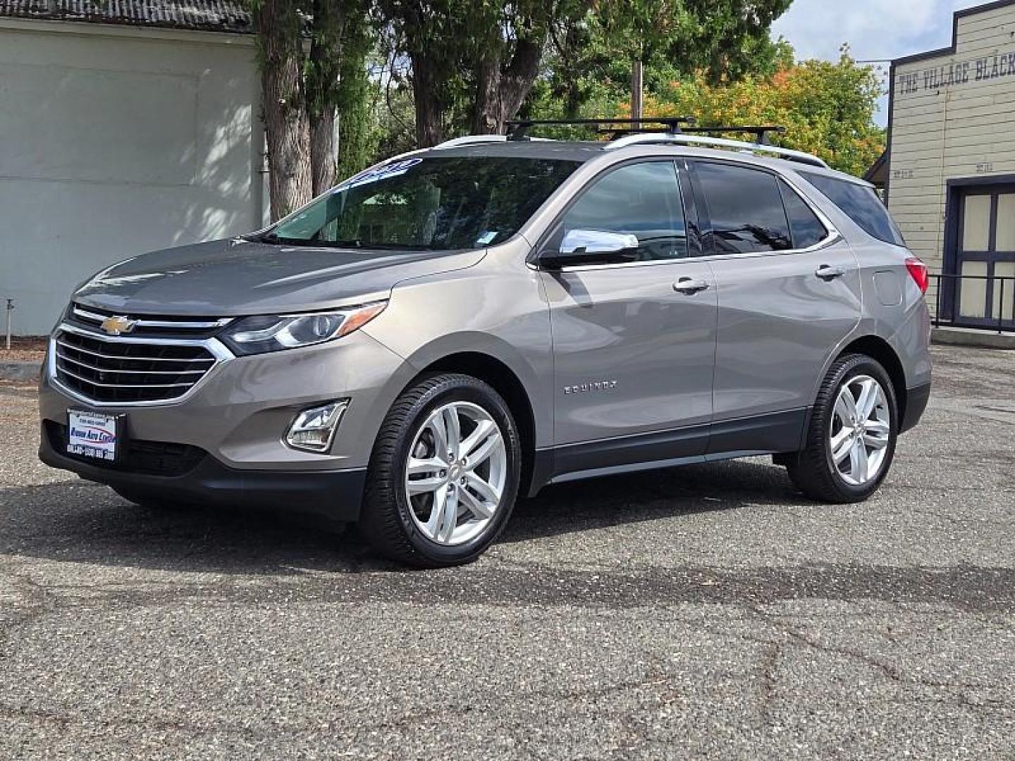 2019 GRAY Chevrolet Equinox (3GNAXYEX7KS) with an 4-Cyl Turbo 2.0 Liter engine, Automatic 9-Spd w/Overdrive transmission, located at 246 E Walker St., Orland, 95963, (530) 865-5800, 39.747589, -122.178398 - Photo#4