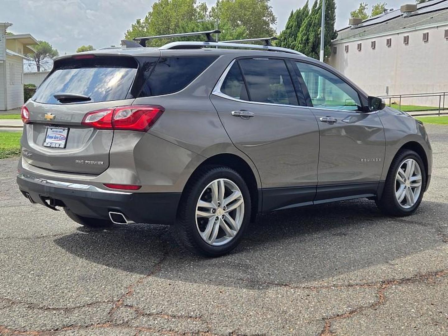 2019 GRAY Chevrolet Equinox (3GNAXYEX7KS) with an 4-Cyl Turbo 2.0 Liter engine, Automatic 9-Spd w/Overdrive transmission, located at 246 E Walker St., Orland, 95963, (530) 865-5800, 39.747589, -122.178398 - Photo#8