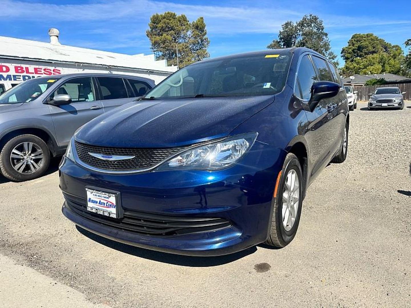 2019 BLUE Chrysler Pacifica (2C4RC1DGXKR) with an V6 3.6 Liter engine, Automatic 9-Spd transmission, located at 246 E Walker St., Orland, 95963, (530) 865-5800, 39.747589, -122.178398 - Photo#0