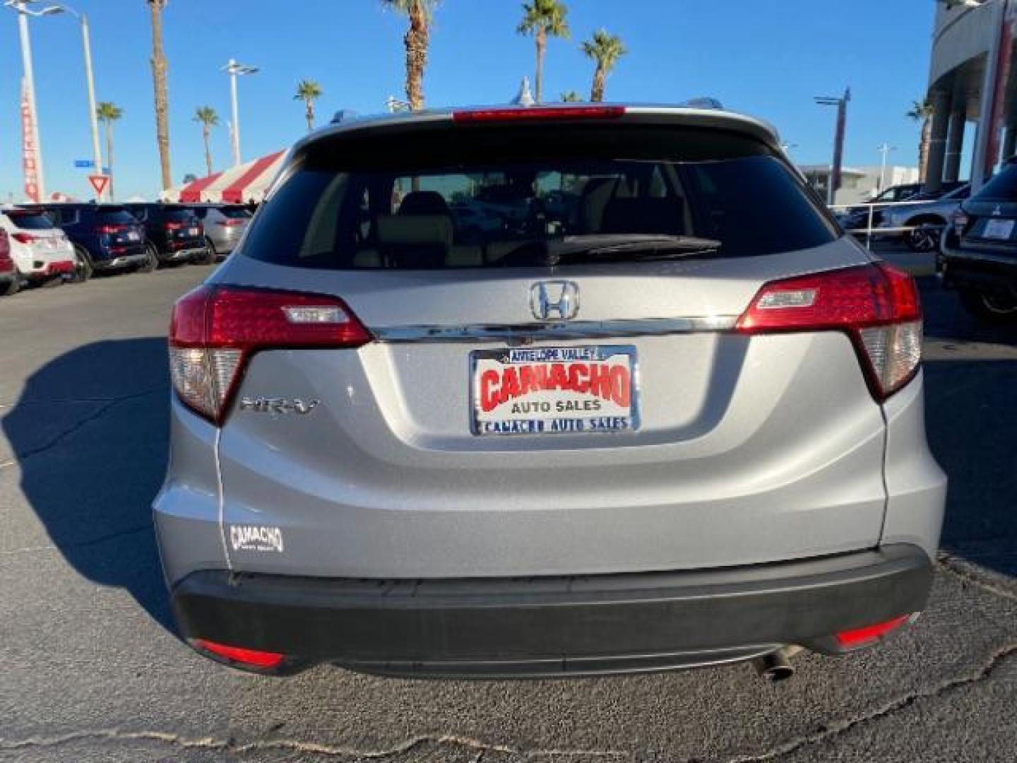 2019 GRAY Honda HR-V (3CZRU5H74KM) with an 4-Cyl i-VTEC 1.8 Liter engine, Automatic CVT w/Sport Mode transmission, located at 412 Auto Vista Drive, Palmdale, 93551, (661) 945-0620, 34.592636, -118.136681 - Photo#5