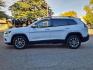 2019 WHITE Jeep Cherokee (1C4PJLLB0KD) with an 4-Cyl Zero Evap 2.4 Liter engine, Automatic 9-Spd transmission, located at 246 E Walker St., Orland, 95963, (530) 865-5800, 39.747589, -122.178398 - Photo#3