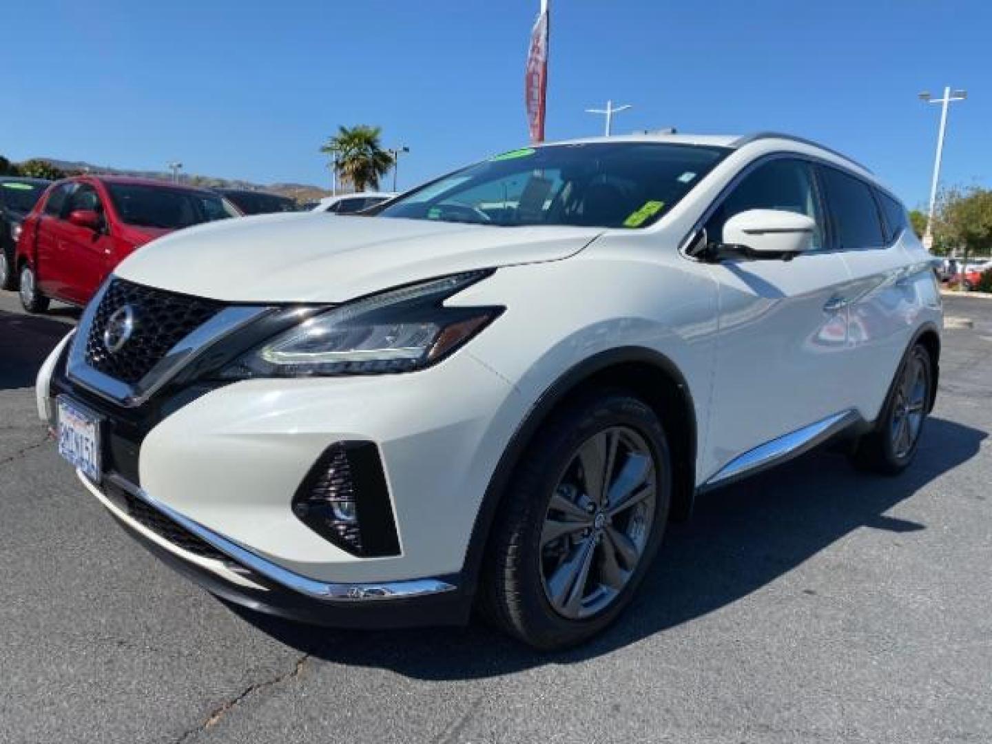 2019 WHITE Nissan Murano (5N1AZ2MJXKN) with an V6 3.5 Liter engine, Automatic Xtronic CVT transmission, located at 412 Auto Vista Drive, Palmdale, 93551, (661) 945-0620, 34.592636, -118.136681 - Photo#3