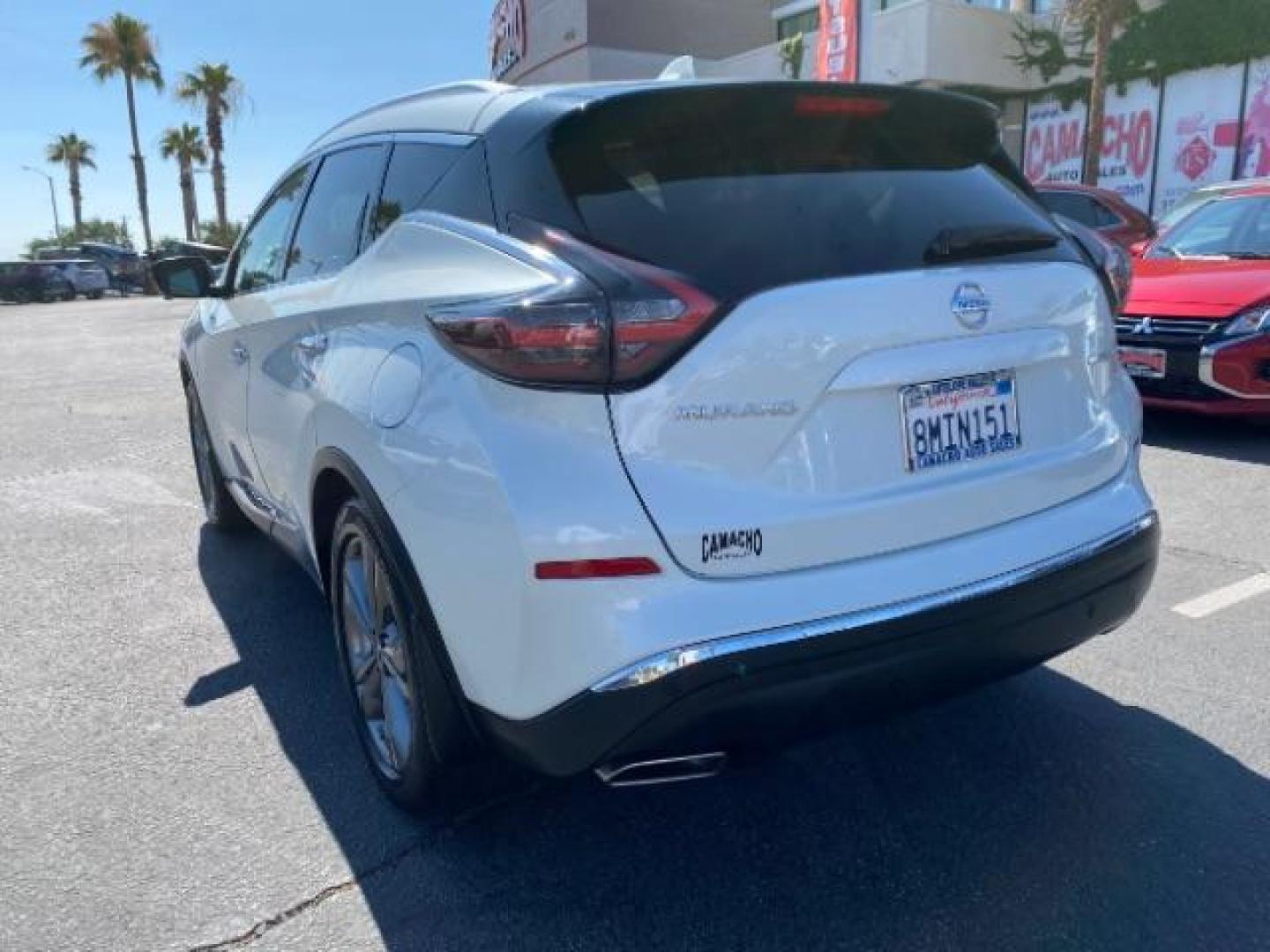 2019 WHITE Nissan Murano (5N1AZ2MJXKN) with an V6 3.5 Liter engine, Automatic Xtronic CVT transmission, located at 412 Auto Vista Drive, Palmdale, 93551, (661) 945-0620, 34.592636, -118.136681 - Photo#5