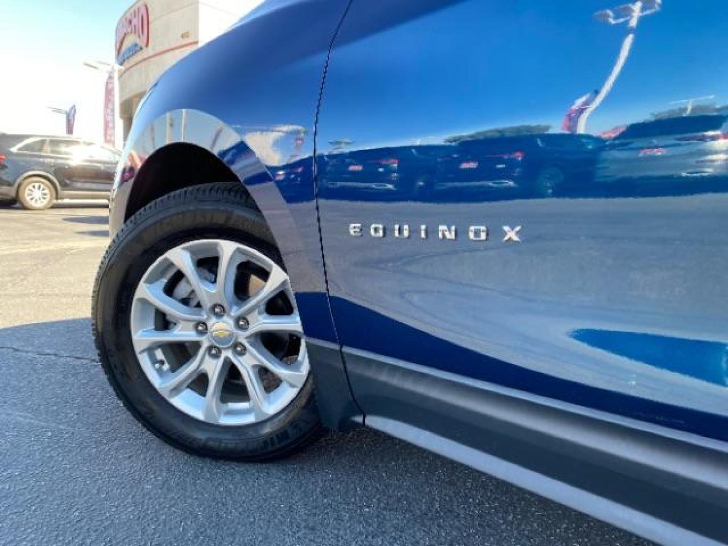 2020 blue Chevrolet Equinox (2GNAXKEV9L6) with an 4-Cyl Turbo 1.5 Liter engine, Automatic transmission, located at 412 Auto Vista Drive, Palmdale, 93551, (661) 945-0620, 34.592636, -118.136681 - Photo#11