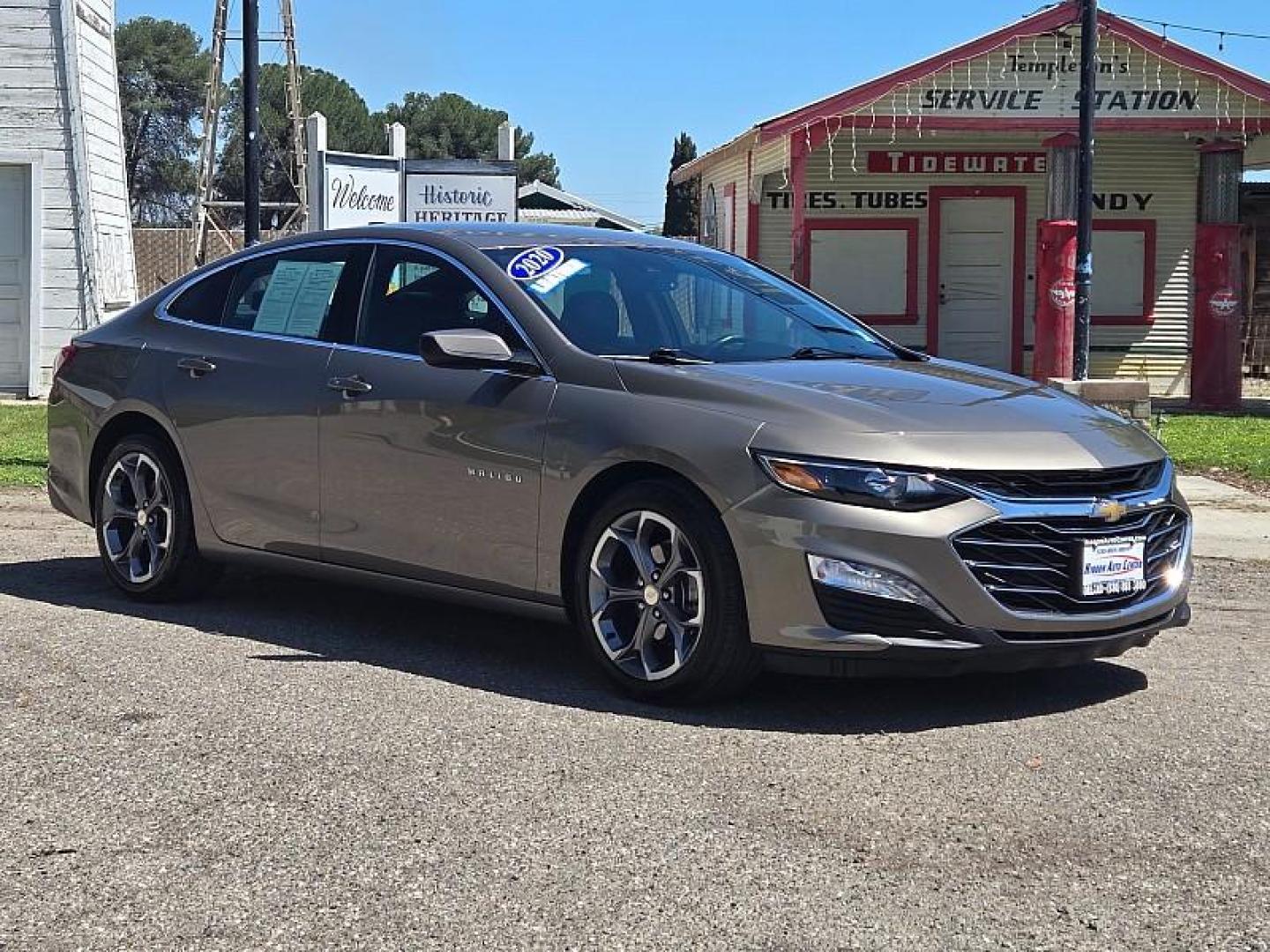 2020 GRAY Chevrolet Malibu (1G1ZD5STXLF) with an 4-Cyl Turbo 1.5 Liter engine, Automatic CVT transmission, located at 246 E Walker St., Orland, 95963, (530) 865-5800, 39.747589, -122.178398 - Photo#0