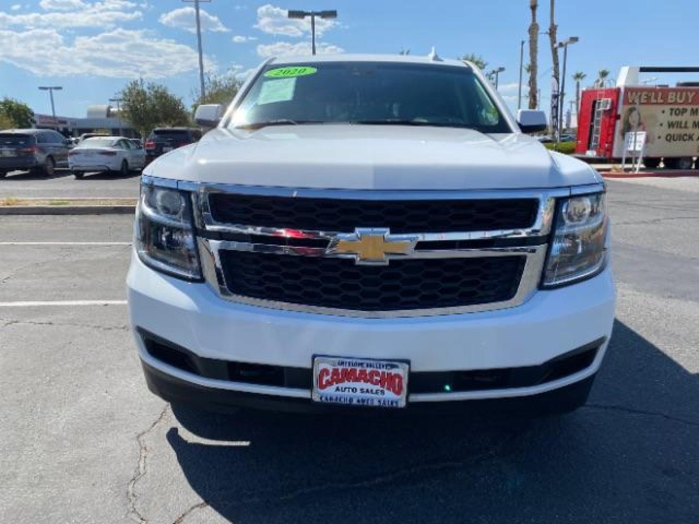 2020 WHITE Chevrolet Tahoe (1GNSCBKCXLR) with an V8 EcoTec3 5.3 Liter engine, Automatic 6-Spd w/Overdrive transmission, located at 412 Auto Vista Drive, Palmdale, 93551, (661) 945-0620, 34.592636, -118.136681 - Photo#1