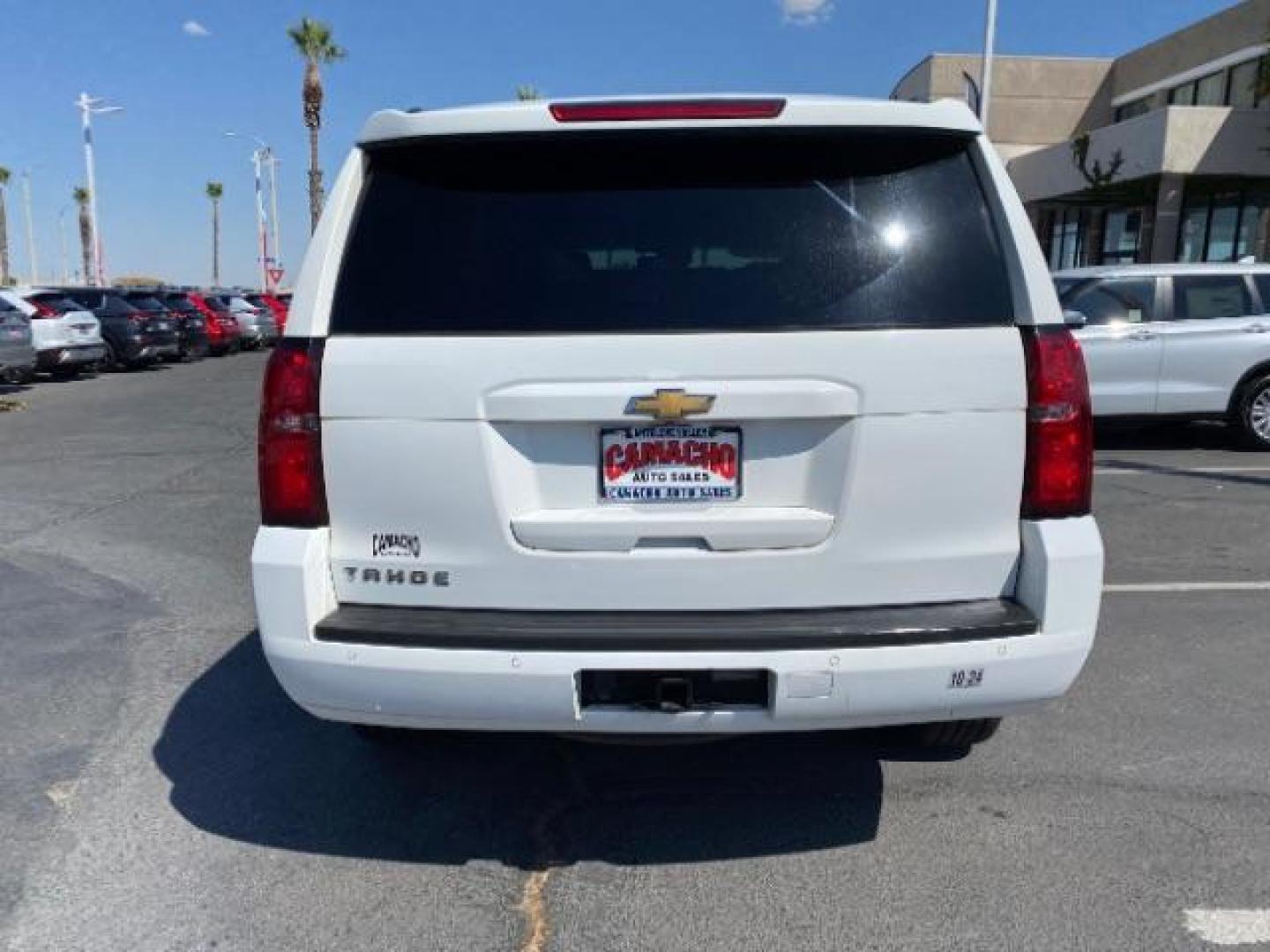 2020 WHITE Chevrolet Tahoe (1GNSCBKCXLR) with an V8 EcoTec3 5.3 Liter engine, Automatic 6-Spd w/Overdrive transmission, located at 412 Auto Vista Drive, Palmdale, 93551, (661) 945-0620, 34.592636, -118.136681 - Photo#6