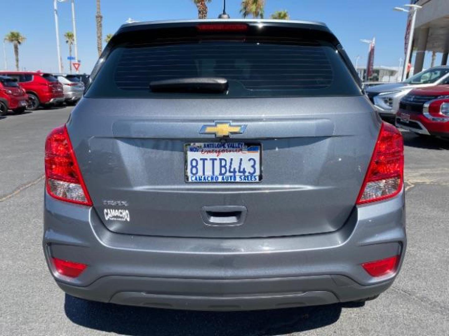 2020 GRAY Chevrolet Trax (3GNCJKSB8LL) with an 4-Cyl ECOTEC Turbo 1.4 Liter engine, Automatic 6-Spd transmission, located at 412 Auto Vista Drive, Palmdale, 93551, (661) 945-0620, 34.592636, -118.136681 - Photo#6