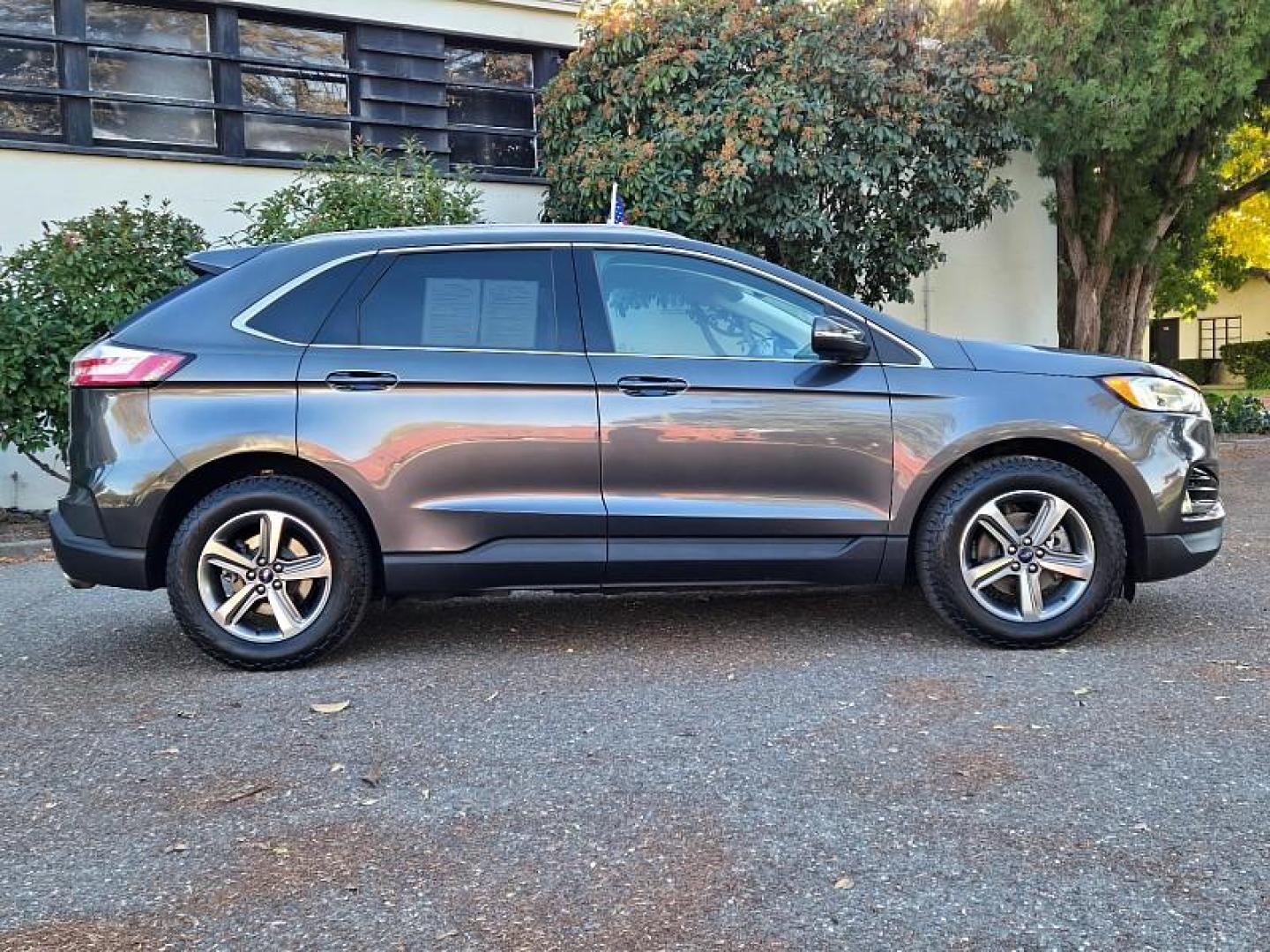 2020 GRAY Ford Edge (2FMPK3J98LB) with an 4-Cyl EcoBoost Turbo 2.0 Liter engine, Automatic 8-Spd transmission, located at 246 E Walker St., Orland, 95963, (530) 865-5800, 39.747589, -122.178398 - Photo#7