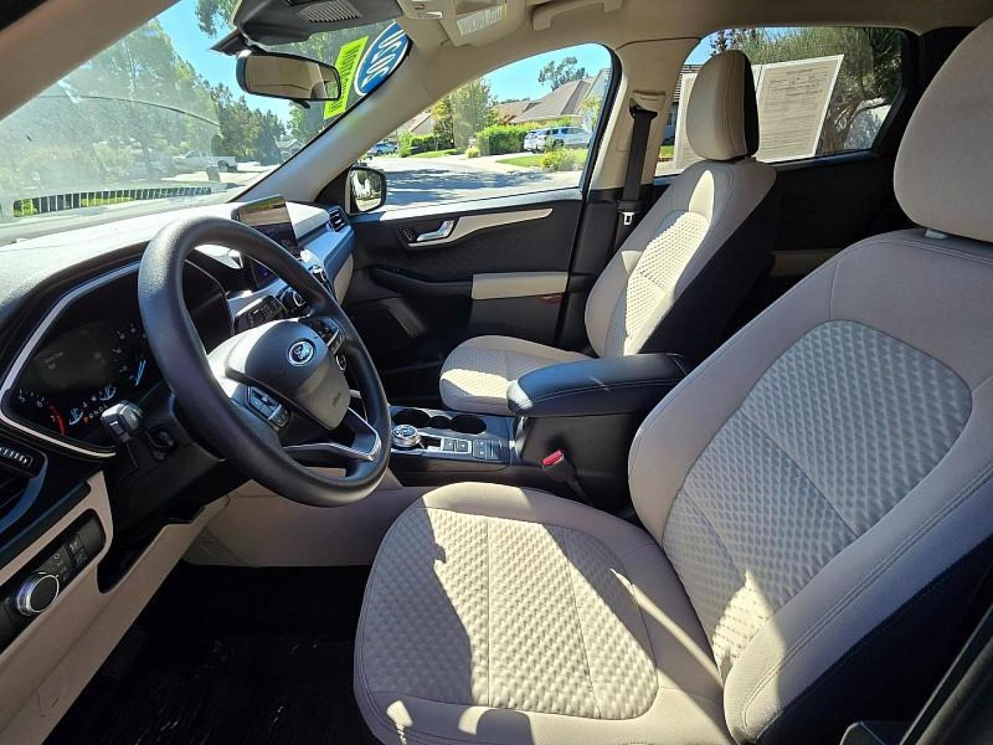 2020 GREEN Ford Escape (1FMCU0G61LU) with an 3-Cyl EcoBoost Turbo 1.5 Liter engine, Automatic 8-Spd transmission, located at 246 E Walker St., Orland, 95963, (530) 865-5800, 39.747589, -122.178398 - Photo#9