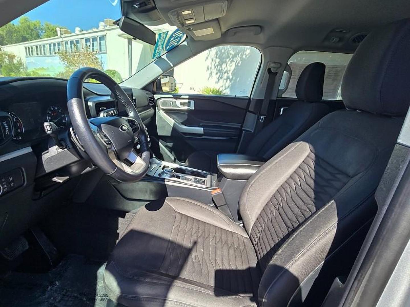 2020 SILVER Ford Explorer (1FMSK7DH7LG) with an 4-Cyl EcoBoost Turbo 2.3 Liter engine, Automatic 10-Spd w/SelectShift transmission, located at 246 E Walker St., Orland, 95963, (530) 865-5800, 39.747589, -122.178398 - Photo#11