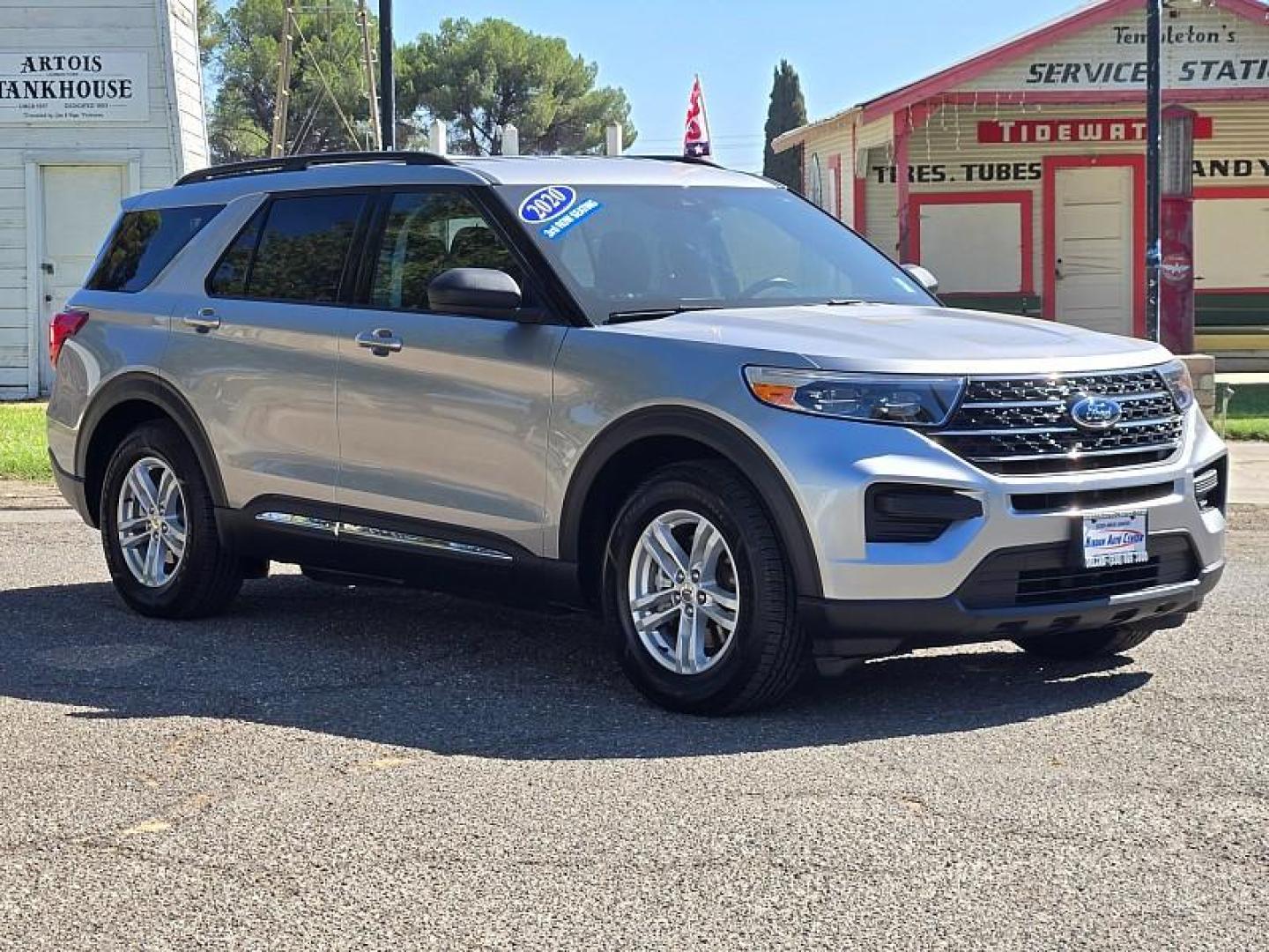 2020 SILVER Ford Explorer (1FMSK7DH7LG) with an 4-Cyl EcoBoost Turbo 2.3 Liter engine, Automatic 10-Spd w/SelectShift transmission, located at 246 E Walker St., Orland, 95963, (530) 865-5800, 39.747589, -122.178398 - Photo#0