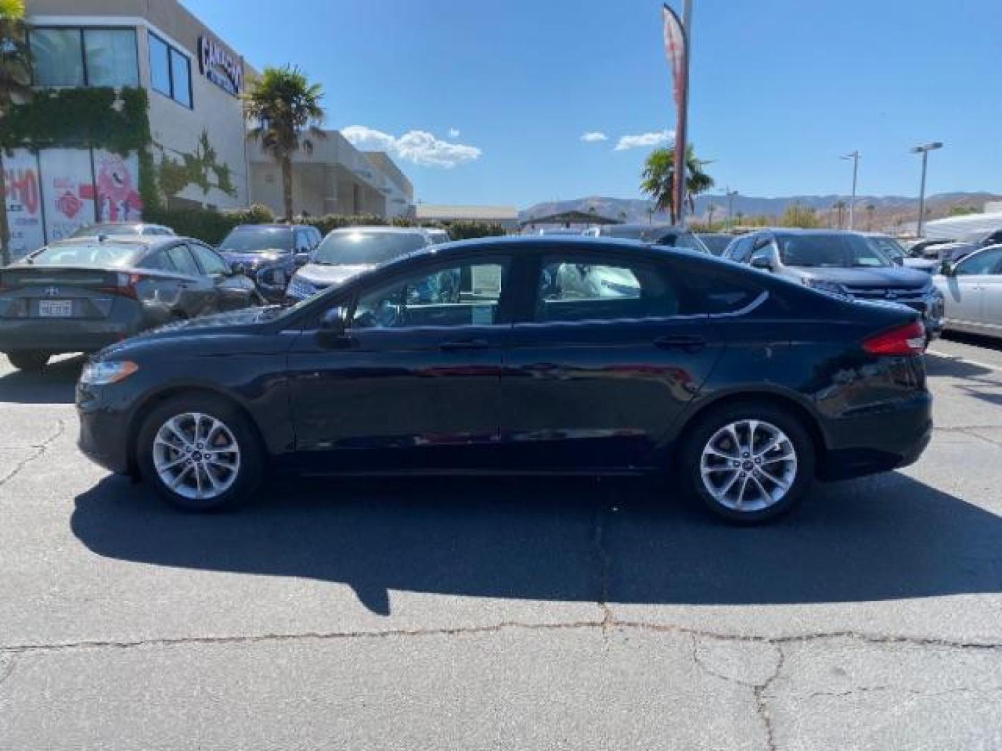 2020 black Ford Fusion (3FA6P0HD1LR) with an 4-Cyl EcoBoost Turbo 1.5 Liter engine, Automatic 6-Spd w/SelectShift transmission, located at 412 Auto Vista Drive, Palmdale, 93551, (661) 945-0620, 34.592636, -118.136681 - Photo#4