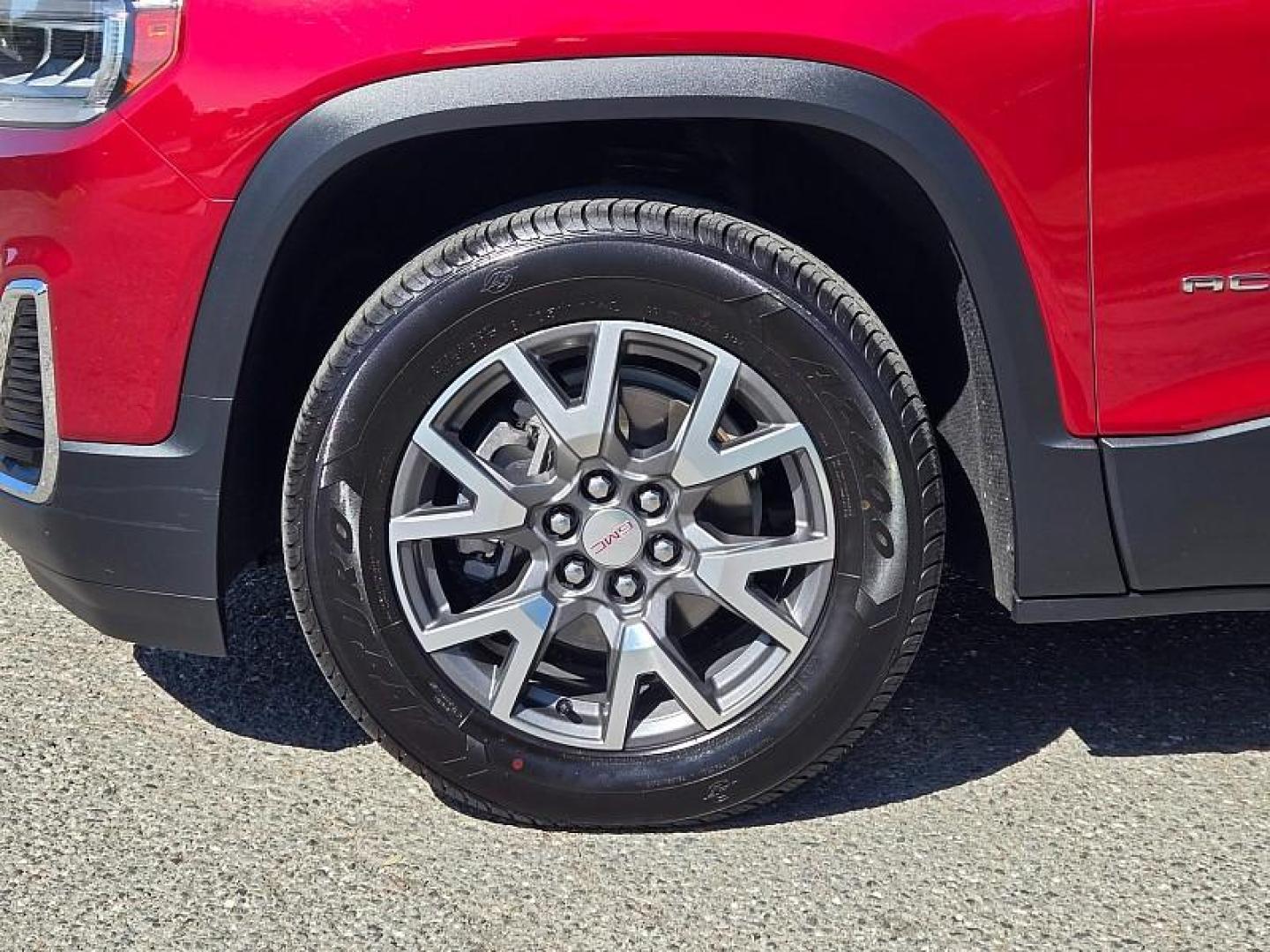 2020 RED GMC Acadia (1GKKNKLA7LZ) with an 4-Cyl 2.5 Liter engine, Automatic 9-Spd transmission, located at 246 E Walker St., Orland, 95963, (530) 865-5800, 39.747589, -122.178398 - Photo#30