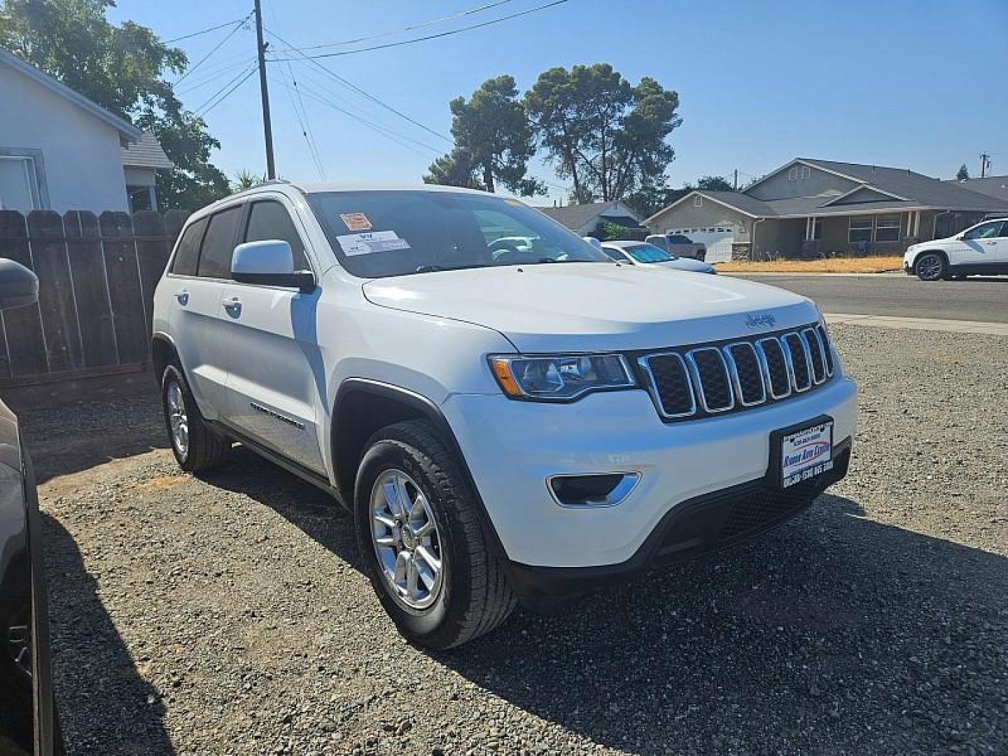 2020 WHITE Jeep Grand Cherokee (1C4RJFAGXLC) with an V6 VVT 3.6 Liter engine, Automatic 8-Spd transmission, located at 246 E Walker St., Orland, 95963, (530) 865-5800, 39.747589, -122.178398 - Photo#1