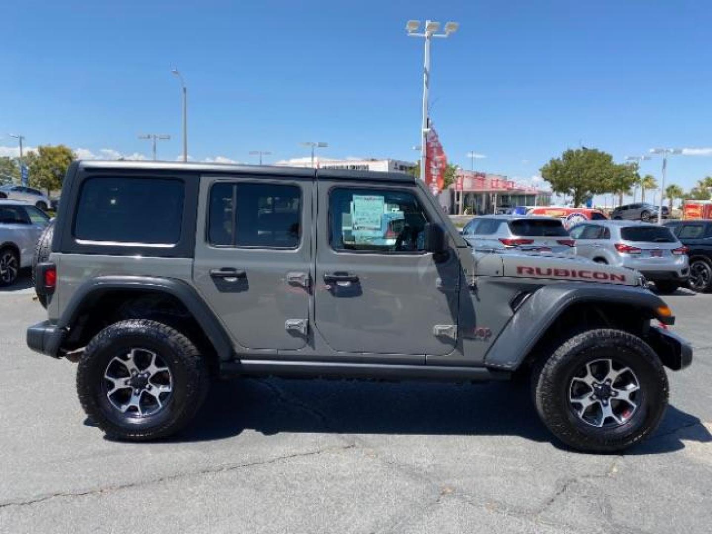 2020 GRAY Jeep Wrangler Unlimited (1C4HJXFN1LW) with an 4-Cyl Turbo 2.0 Liter engine, Automatic transmission, located at 412 Auto Vista Drive, Palmdale, 93551, (661) 945-0620, 34.592636, -118.136681 - Photo#7