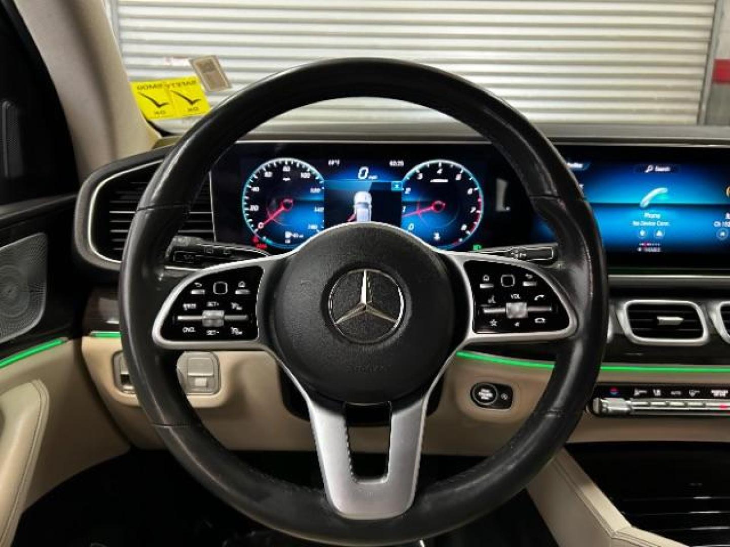 2020 WHITE Mercedes-Benz GLE-Class (4JGFB4KB5LA) with an 4-Cyl Turbo 2.0 Liter engine, Automatic 9-Spd 9G-Tronic transmission, located at 412 Auto Vista Drive, Palmdale, 93551, (661) 945-0620, 34.592636, -118.136681 - Photo#18