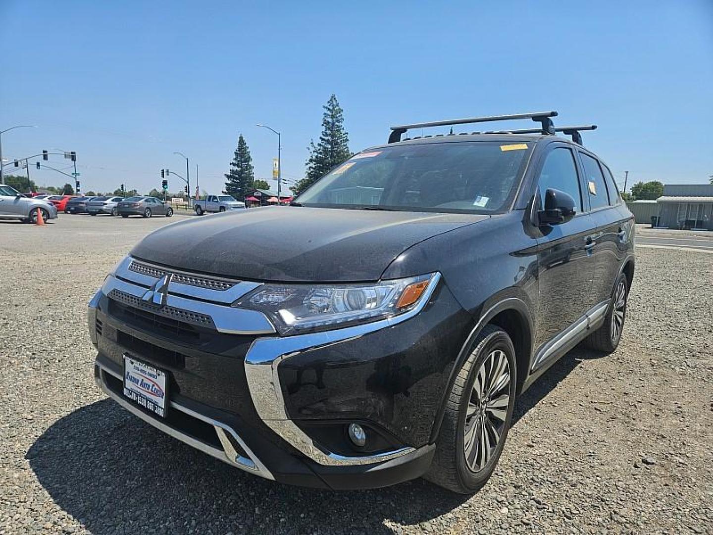 2020 BLACK Mitsubishi Outlander (JA4AD3A36LZ) with an 4-Cyl 2.4 Liter engine, Automatic CVT transmission, located at 246 E Walker St., Orland, 95963, (530) 865-5800, 39.747589, -122.178398 - Photo#1