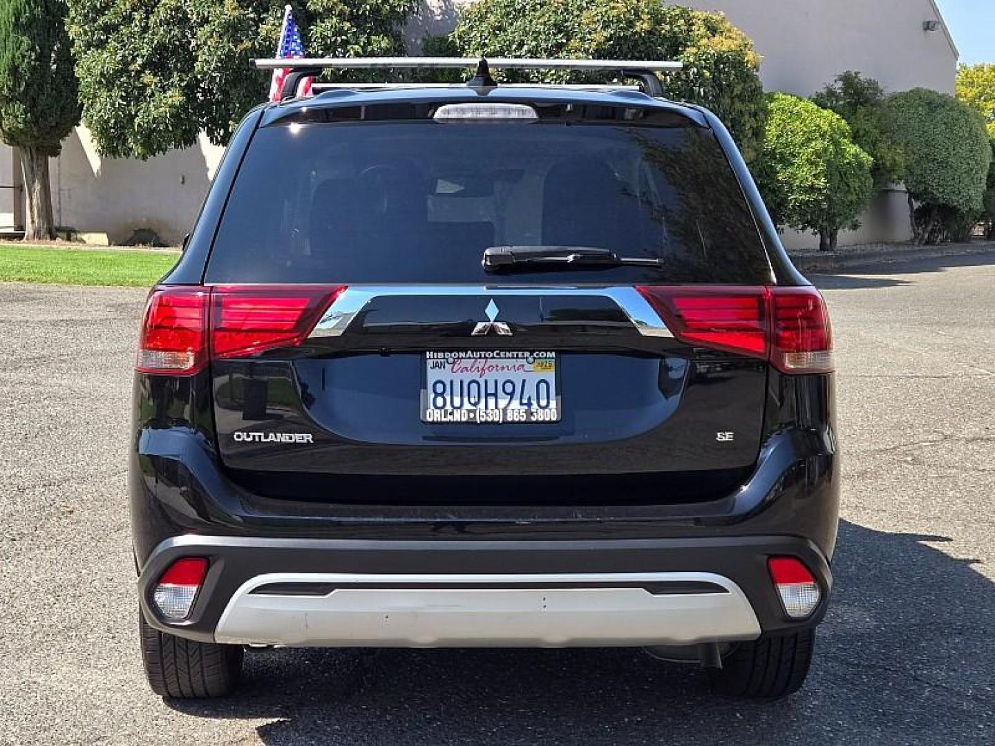 2020 BLACK Mitsubishi Outlander (JA4AD3A36LZ) with an 4-Cyl 2.4 Liter engine, Automatic CVT transmission, located at 246 E Walker St., Orland, 95963, (530) 865-5800, 39.747589, -122.178398 - Photo#7