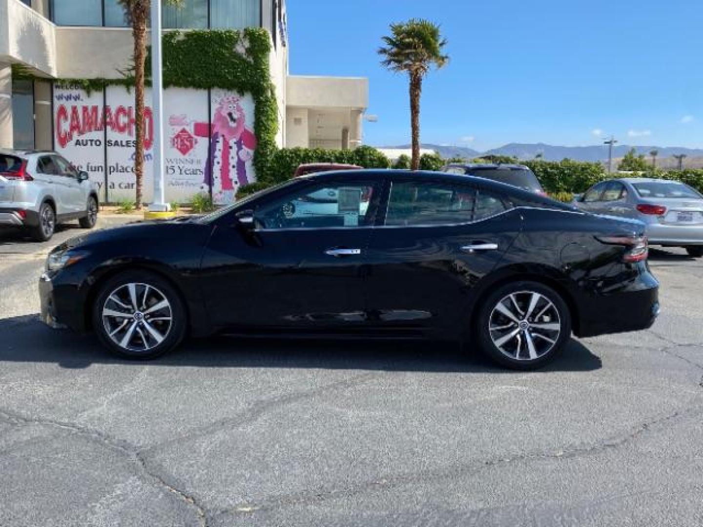 2020 BLACK Nissan Maxima (1N4AA6CV2LC) with an V6 3.5 Liter engine, Automatic Xtronic CVT transmission, located at 412 Auto Vista Drive, Palmdale, 93551, (661) 945-0620, 34.592636, -118.136681 - Photo#3