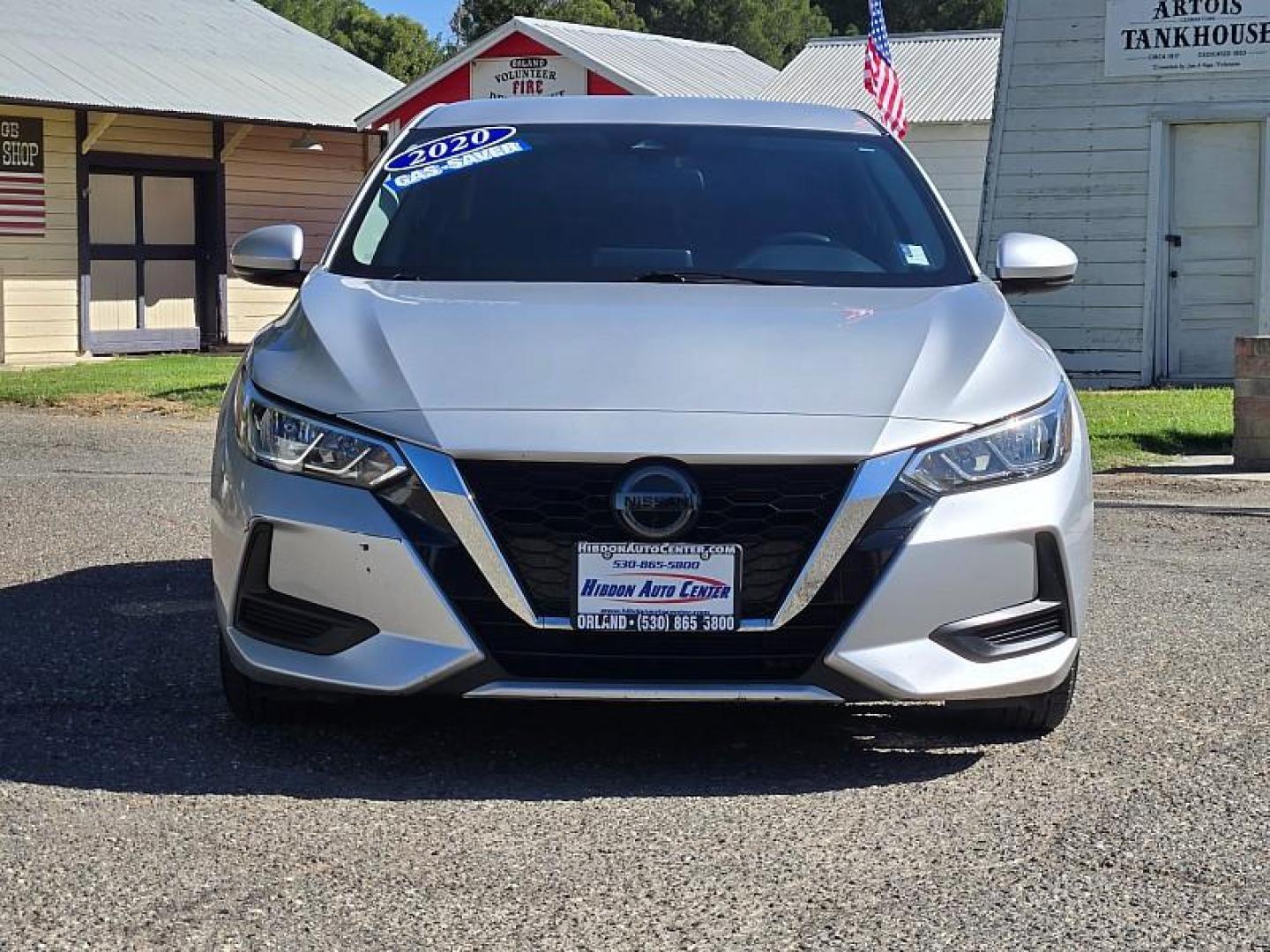 2020 SILVER Nissan Sentra (3N1AB8CV1LY) with an 4-Cyl 2.0 Liter engine, Automatic CVT w/Xtronic transmission, located at 246 E Walker St., Orland, 95963, (530) 865-5800, 39.747589, -122.178398 - Photo#2