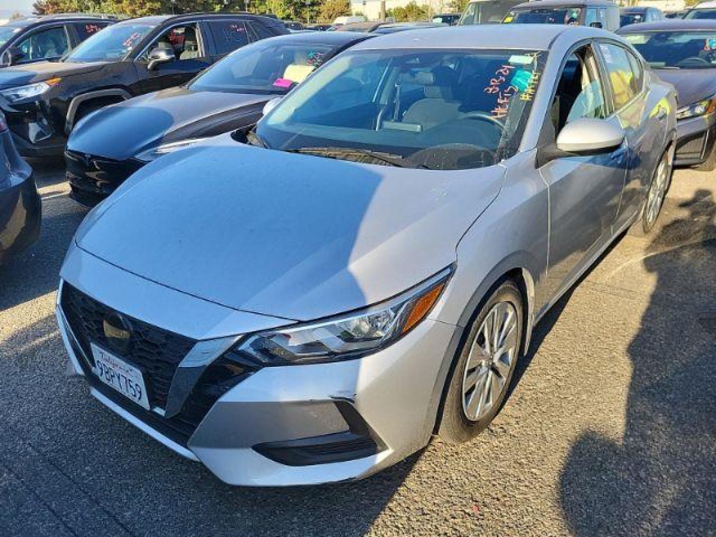 2020 GRAY Nissan Sentra (3N1AB8BV4LY) with an 4-Cyl 2.0 Liter engine, Automatic CVT w/Xtronic transmission, located at 412 Auto Vista Drive, Palmdale, 93551, (661) 945-0620, 34.592636, -118.136681 - Photo#0