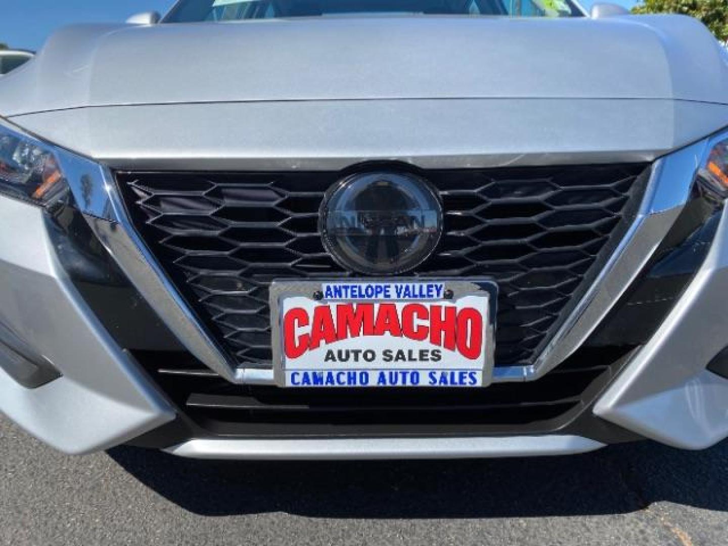 2020 GRAY Nissan Sentra (3N1AB8BV4LY) with an 4-Cyl 2.0 Liter engine, Automatic CVT w/Xtronic transmission, located at 412 Auto Vista Drive, Palmdale, 93551, (661) 945-0620, 34.592636, -118.136681 - Photo#9