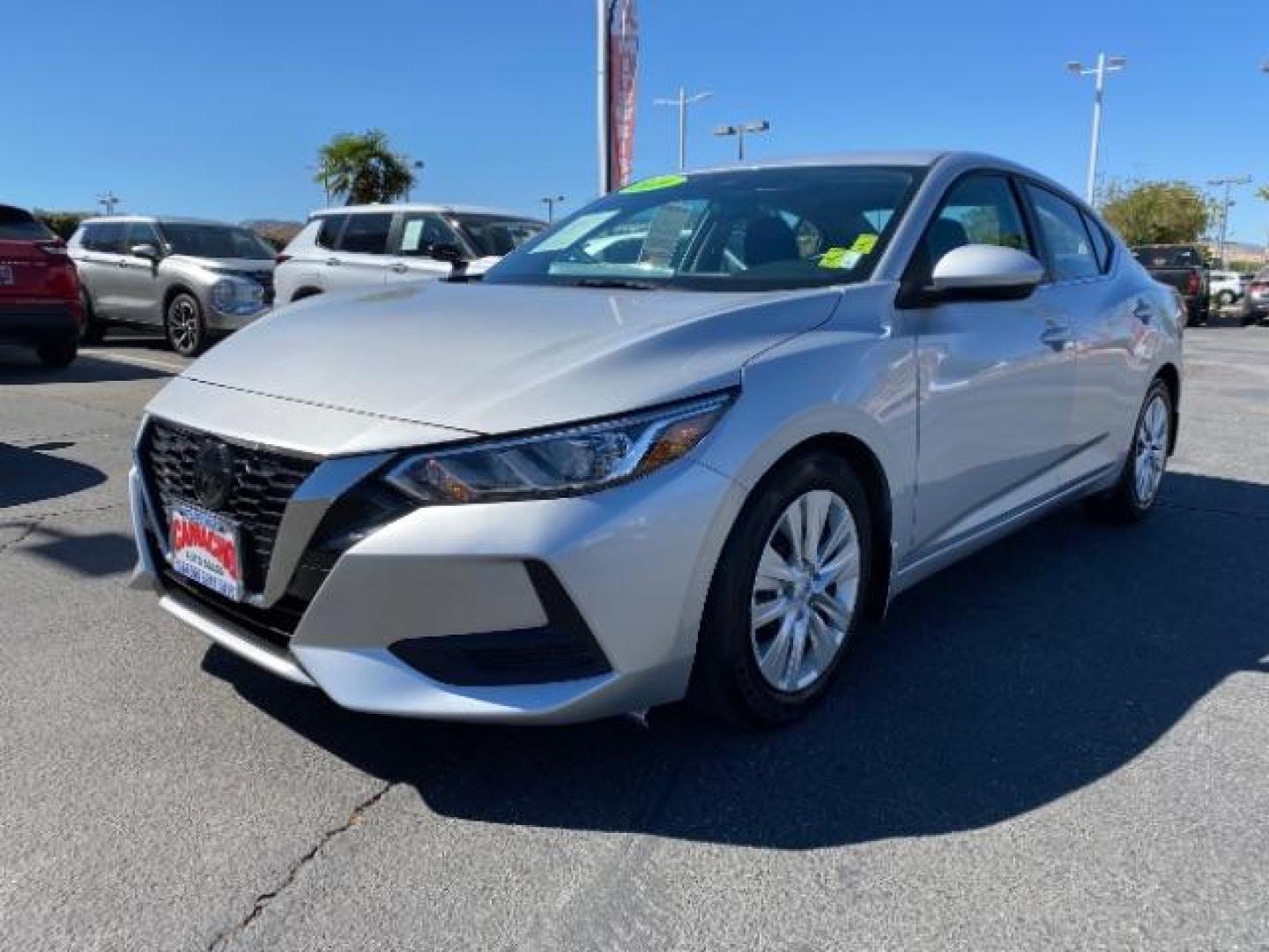 2020 GRAY Nissan Sentra (3N1AB8BV4LY) with an 4-Cyl 2.0 Liter engine, Automatic CVT w/Xtronic transmission, located at 412 Auto Vista Drive, Palmdale, 93551, (661) 945-0620, 34.592636, -118.136681 - Photo#3