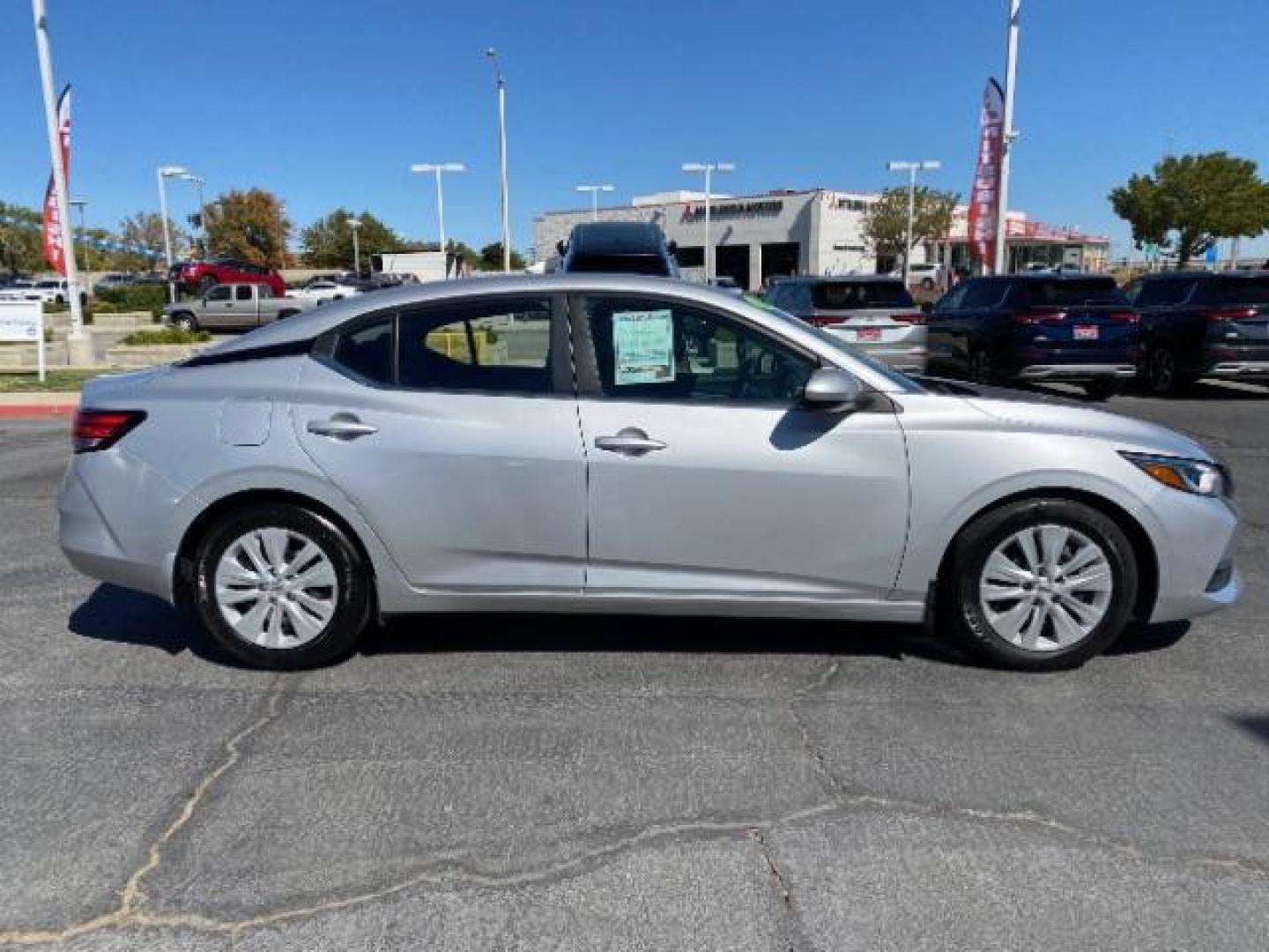 2020 GRAY Nissan Sentra (3N1AB8BV4LY) with an 4-Cyl 2.0 Liter engine, Automatic CVT w/Xtronic transmission, located at 412 Auto Vista Drive, Palmdale, 93551, (661) 945-0620, 34.592636, -118.136681 - Photo#8