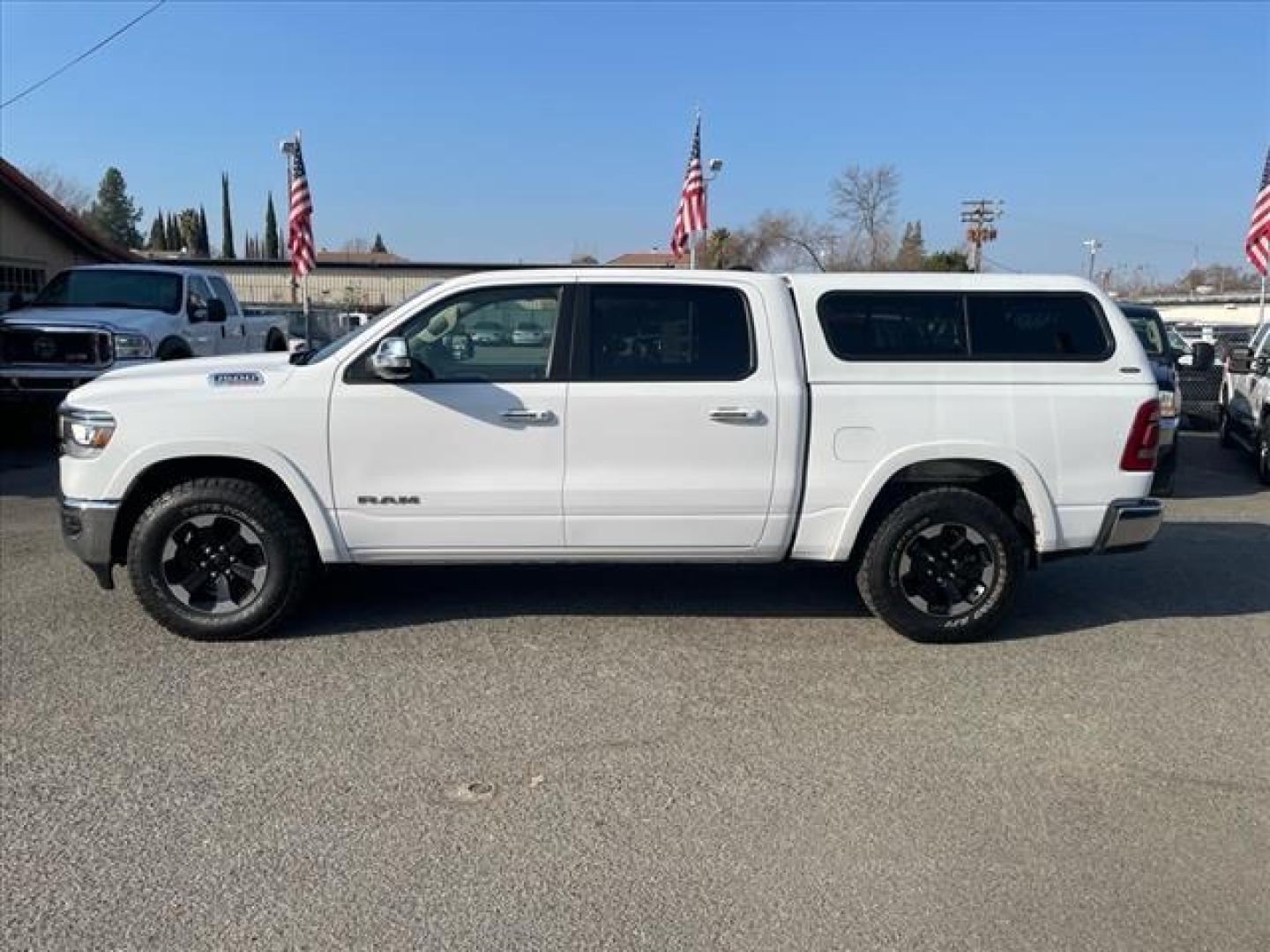 2020 Bright White Clear Coat RAM 1500 Laramie (1C6SRFJM7LN) with an 3.0L EcoDiesel 3.0L Biodiesel Turbo V6 260hp 480ft. lbs. Common Rail Direct Injection engine, 8-Speed Shiftable Automatic transmission, located at 800 Riverside Ave, Roseville, CA, 95678, 916-773-4549 & Toll Free: 866-719-4393, 38.732265, -121.291039 - ECODIESEL CREW CAB 4X4 LARAMIE ONE OWNER CLEAN CARFAX - Photo#5