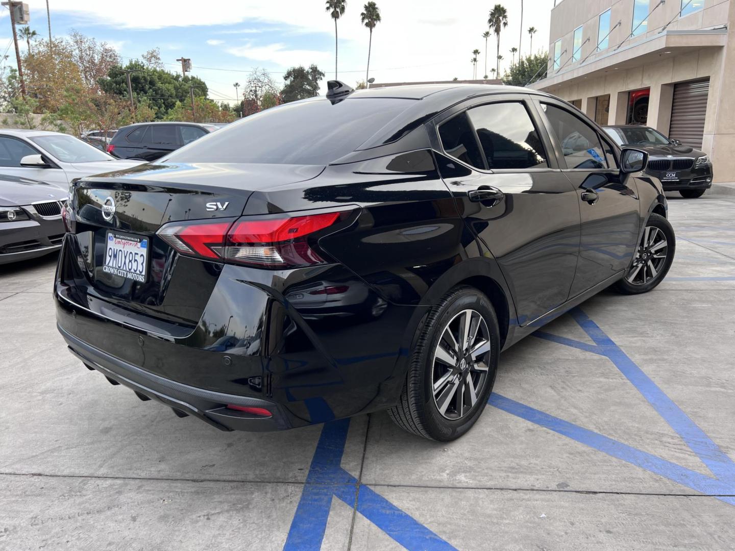 2021 Black /Black Nissan Versa SV (3N1CN8EV0ML) with an 1.6L L4 DOHC 16V engine, CVT transmission, located at 30 S. Berkeley Avenue, Pasadena, CA, 91107, (626) 248-7567, 34.145447, -118.109398 - 021 Nissan Versa SV: The Perfect Blend of Style, Efficiency, and Affordability If you’re searching for a reliable, fuel-efficient, and stylish compact sedan, the 2021 Nissan Versa SV checks all the boxes. This vehicle offers a modern design, advanced technology features, and an impressive perform - Photo#5