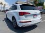 2021 BLACK Audi Q5 (WA1BAAFY2M2) with an 4-Cyl Turbo 2.0L Hybrid engine, Automatic 7-Spd w/Dual-Clutch and S tronic transmission, located at 412 Auto Vista Drive, Palmdale, 93551, (661) 945-0620, 34.592636, -118.136681 - Photo#4