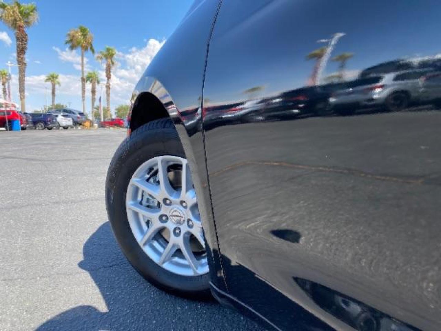 2021 BLACK Chrysler Voyager (2C4RC1DG4MR) with an V6 3.6 Liter engine, Automatic 9-Spd transmission, located at 412 Auto Vista Drive, Palmdale, 93551, (661) 945-0620, 34.592636, -118.136681 - Photo#12