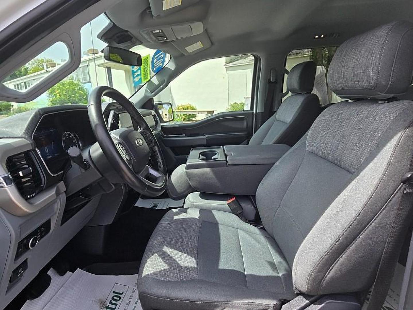 2021 WHITE /gray Ford F-150 4WD (1FTFW1E54MK) with an V8 Flex Fuel 5.0 Liter engine, Automatic 10-Spd transmission, located at 246 E Walker St., Orland, 95963, (530) 865-5800, 39.747589, -122.178398 - Photo#11