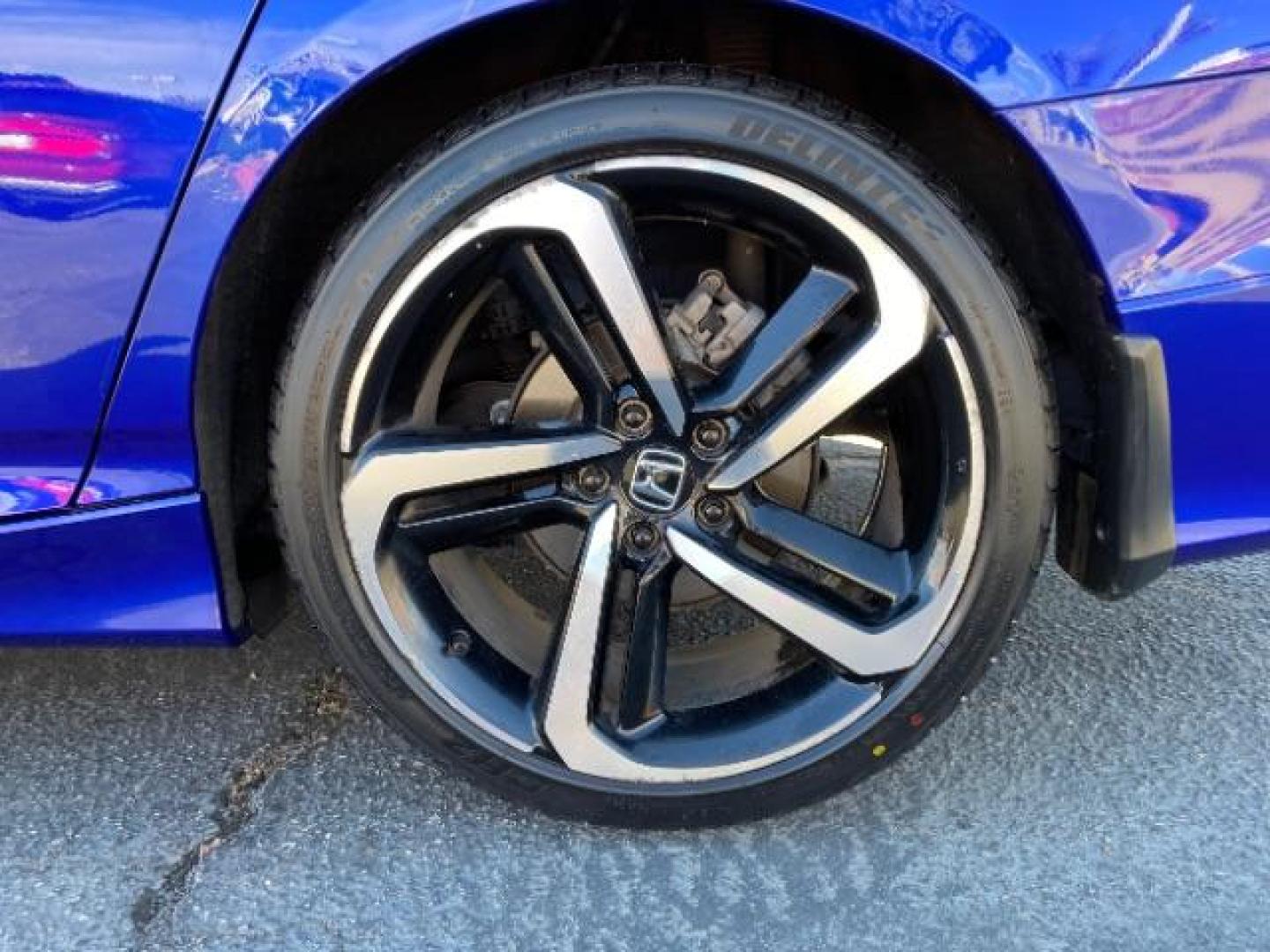 2021 BLUE Honda Accord Sedan (1HGCV1F39MA) with an 4-Cyl i-VTEC Turbo 1.5 Liter engine, Automatic CVT w/Sport Mode transmission, located at 412 Auto Vista Drive, Palmdale, 93551, (661) 945-0620, 34.592636, -118.136681 - Photo#14