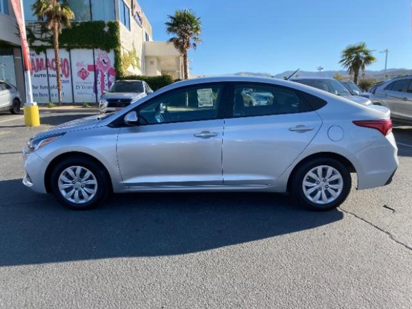 2021 GRAY Hyundai Accent (3KPC24A6XME) with an 4-Cyl 1.6 Liter engine, Automatic IVT w/Shiftronic transmission, located at 412 Auto Vista Drive, Palmdale, 93551, (661) 945-0620, 34.592636, -118.136681 - Photo#4