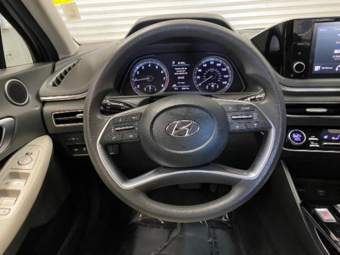 2021 BLACK Hyundai Sonata (KMHL64JA6MA) with an 4-Cyl 2.5 Liter engine, Automatic 8-Spd w/Overdrive and Shiftronic transmission, located at 412 Auto Vista Drive, Palmdale, 93551, (661) 945-0620, 34.592636, -118.136681 - Photo#19