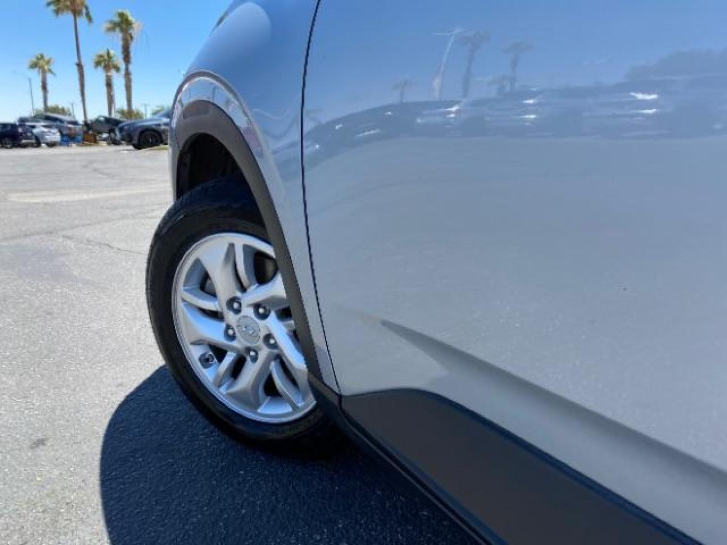 2021 SILVER Hyundai Venue (KMHRB8A38MU) with an 4-Cyl 1.6 Liter engine, Automatic IVT w/Shiftronic transmission, located at 412 Auto Vista Drive, Palmdale, 93551, (661) 945-0620, 34.592636, -118.136681 - Photo#11