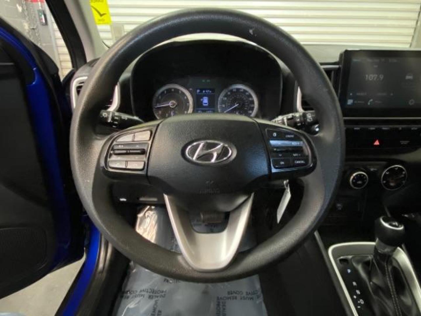 2021 BLUE Hyundai Venue (KMHRB8A35MU) with an 4-Cyl 1.6 Liter engine, Automatic IVT w/Shiftronic transmission, located at 412 Auto Vista Drive, Palmdale, 93551, (661) 945-0620, 34.592636, -118.136681 - Photo#19