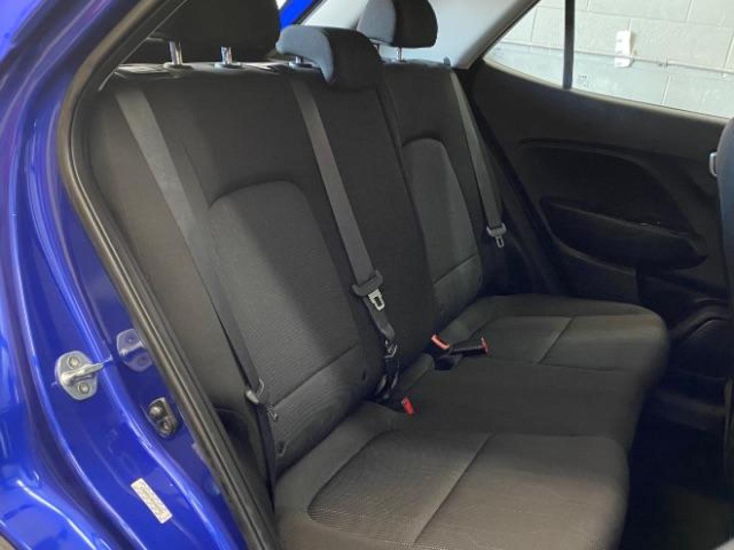 2021 BLUE Hyundai Venue (KMHRB8A35MU) with an 4-Cyl 1.6 Liter engine, Automatic IVT w/Shiftronic transmission, located at 412 Auto Vista Drive, Palmdale, 93551, (661) 945-0620, 34.592636, -118.136681 - Photo#27