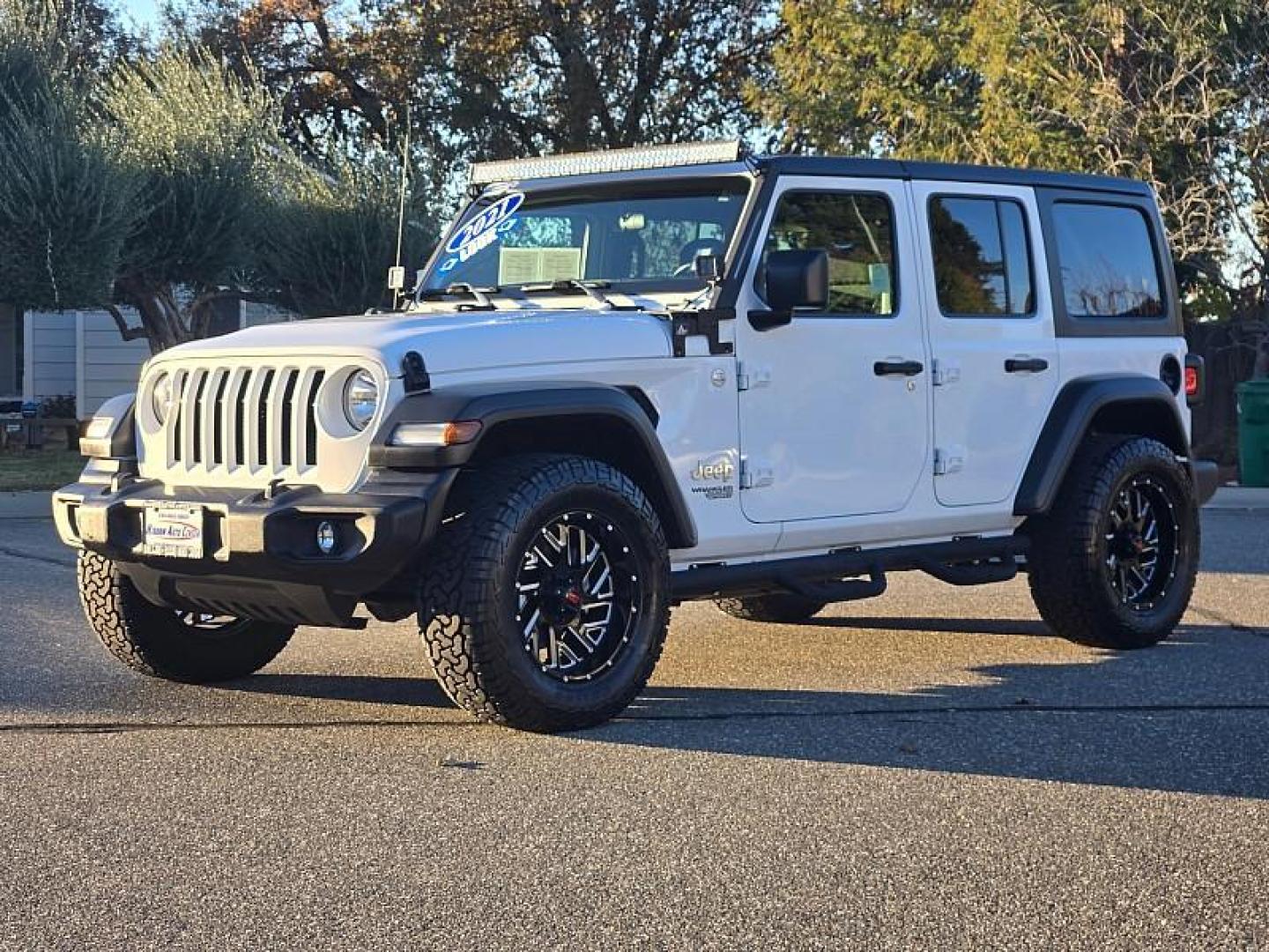 2021 WHITE Jeep Wrangler Unlimited (1C4HJXDN7MW) , located at 246 E Walker St., Orland, 95963, (530) 865-5800, 39.747589, -122.178398 - Photo#2