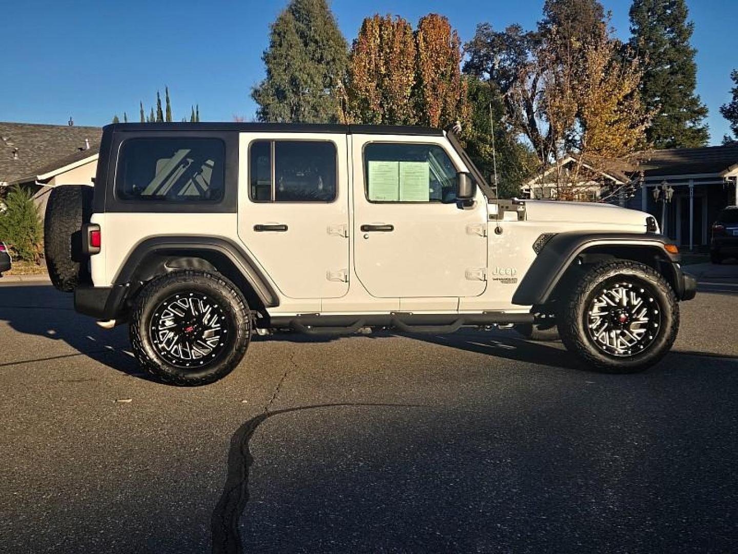 2021 WHITE Jeep Wrangler Unlimited (1C4HJXDN7MW) , located at 246 E Walker St., Orland, 95963, (530) 865-5800, 39.747589, -122.178398 - Photo#7