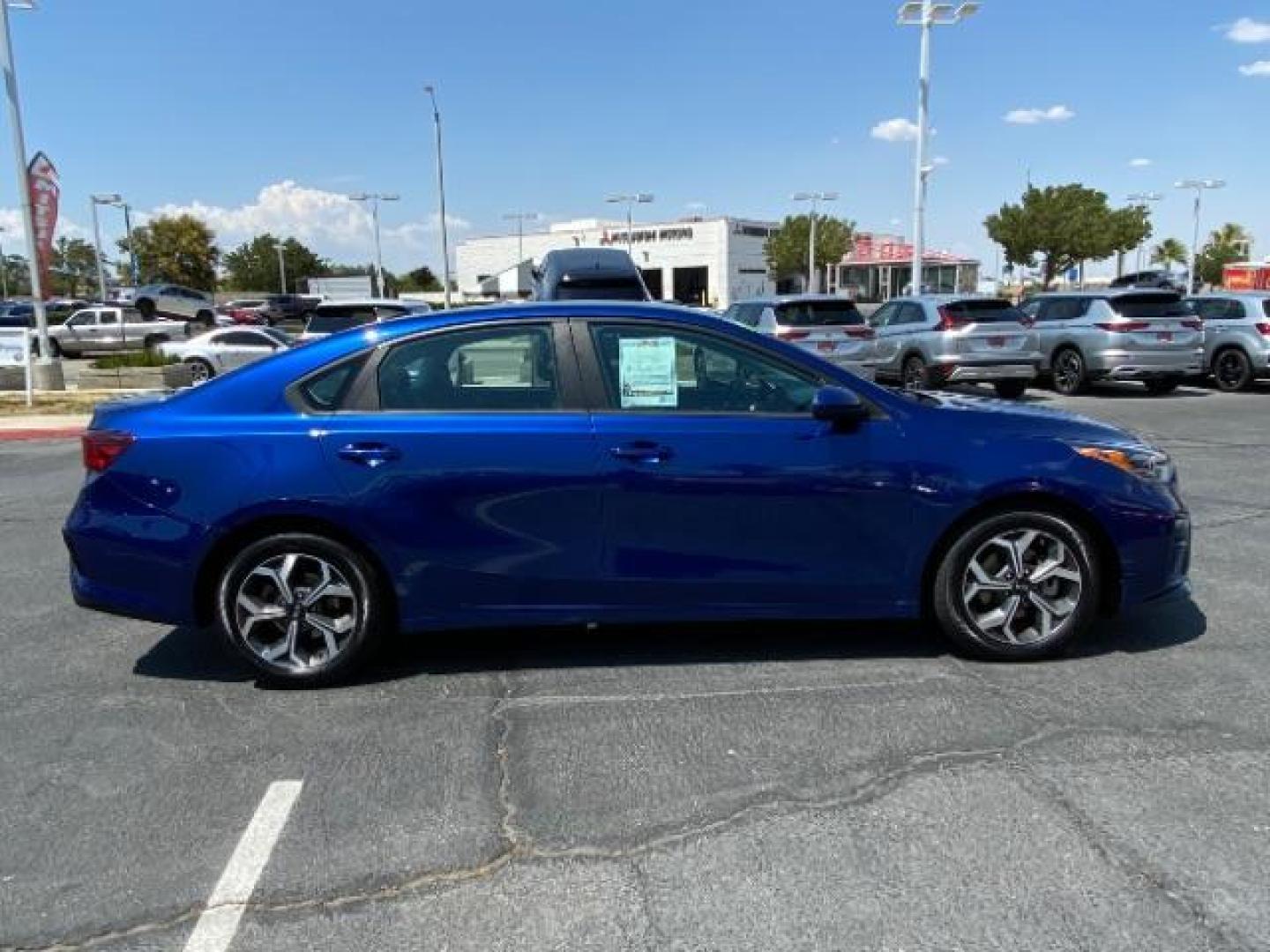 2021 BLUE Kia Forte (3KPF24AD1ME) with an 4-Cyl 2.0 Liter engine, Automatic IVT transmission, located at 412 Auto Vista Drive, Palmdale, 93551, (661) 945-0620, 34.592636, -118.136681 - Photo#8