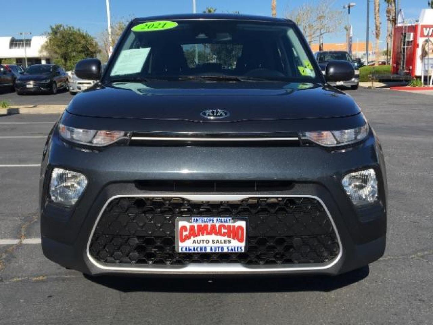 2021 GRAY Kia Soul (KNDJ23AU2M7) with an 4-Cyl 2.0 Liter engine, Automatic i-VT transmission, located at 412 Auto Vista Drive, Palmdale, 93551, (661) 945-0620, 34.592636, -118.136681 - Photo#3