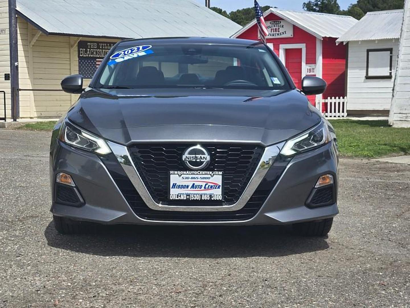 2021 GRAY Nissan Altima (1N4BL4DV9MN) with an 4-Cyl 2.5 Liter engine, Automatic Xtronic CVT transmission, located at 246 E Walker St., Orland, 95963, (530) 865-5800, 39.747589, -122.178398 - Photo#1