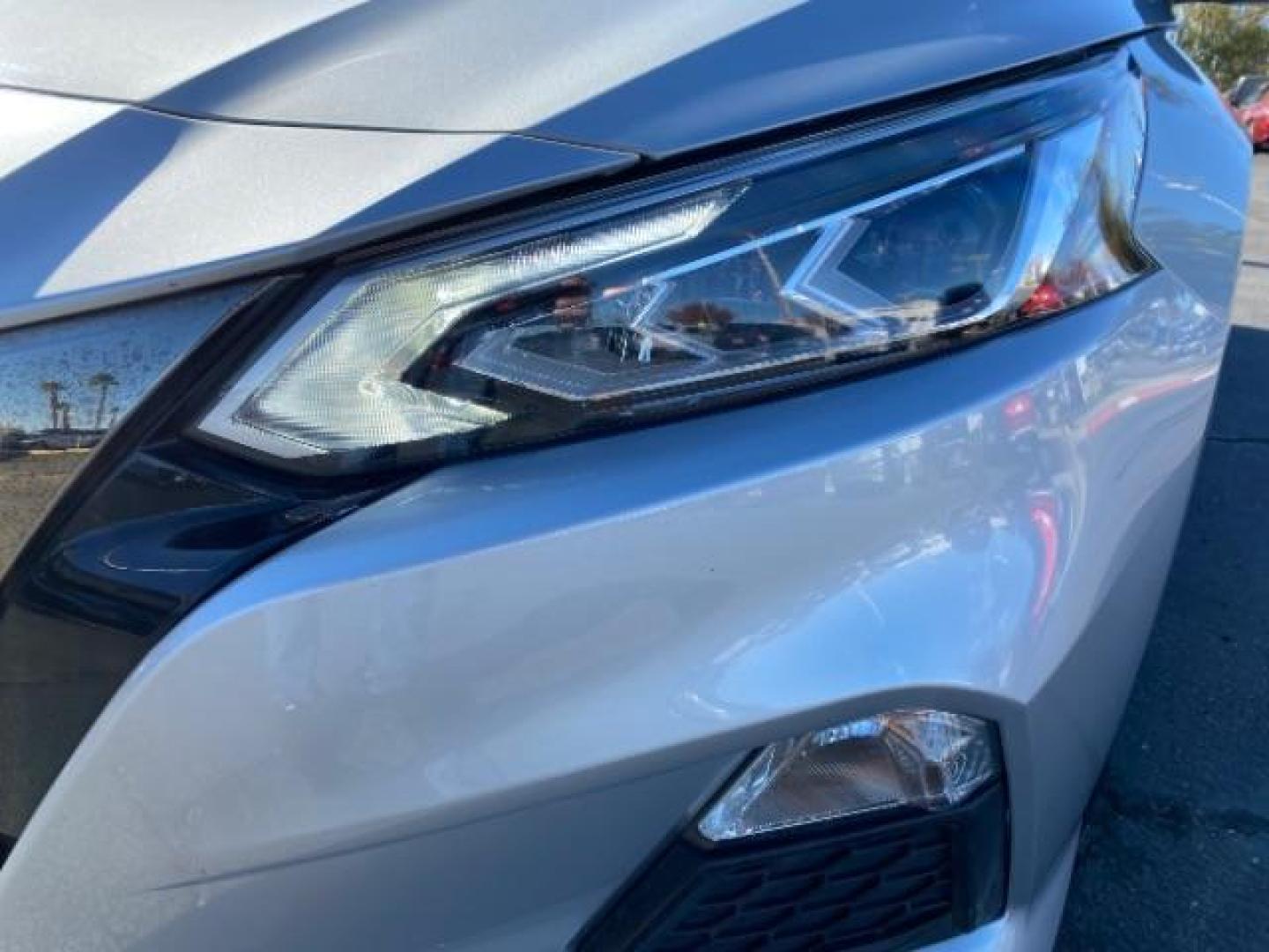 2021 SILVER Nissan Altima (1N4BL4CV2MN) with an 4-Cyl 2.5 Liter engine, Automatic Xtronic CVT transmission, located at 412 Auto Vista Drive, Palmdale, 93551, (661) 945-0620, 34.592636, -118.136681 - Photo#9